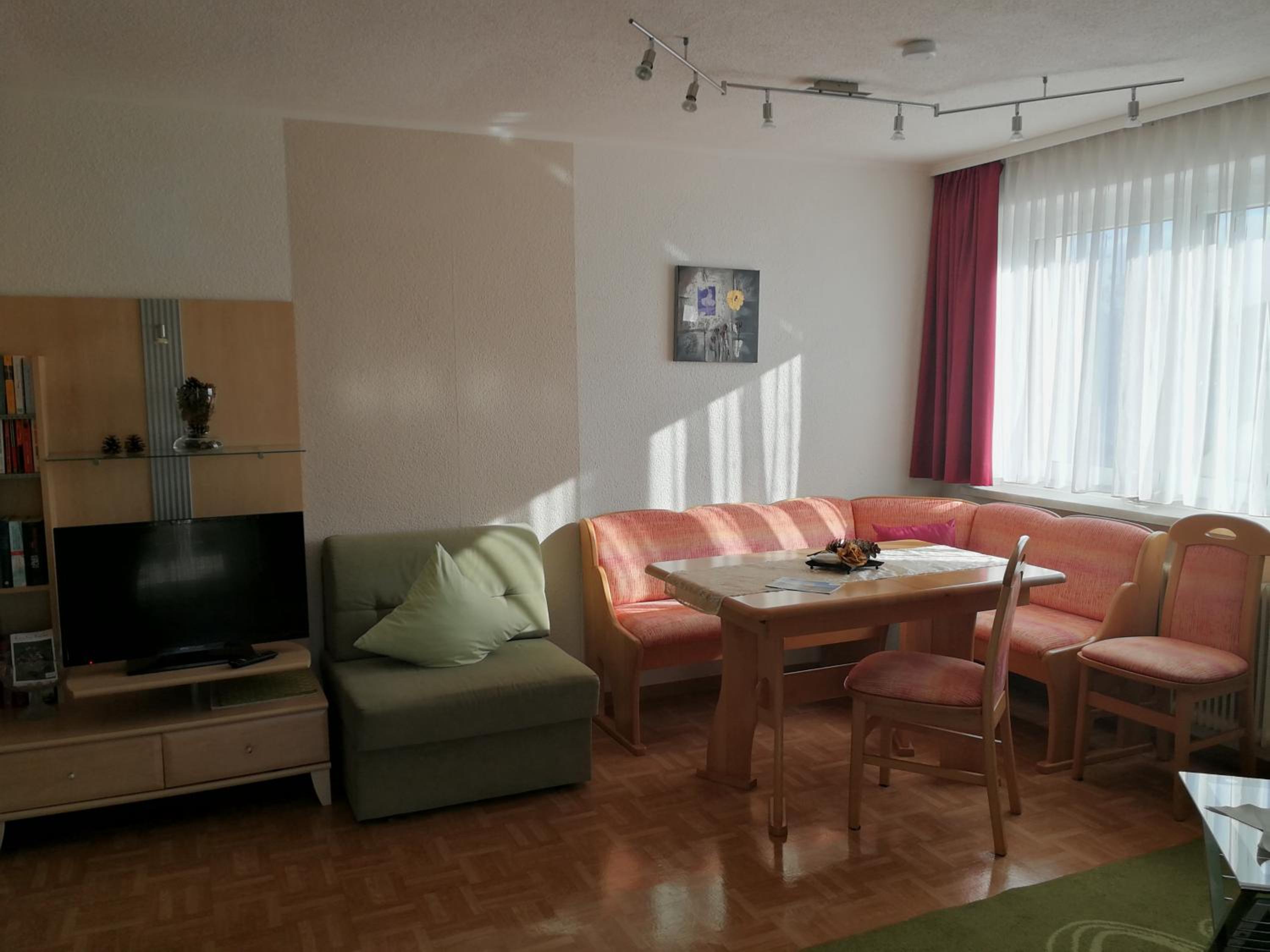 Comfort One-Bedroom Apartment with Terrace - Faaker See photo 2