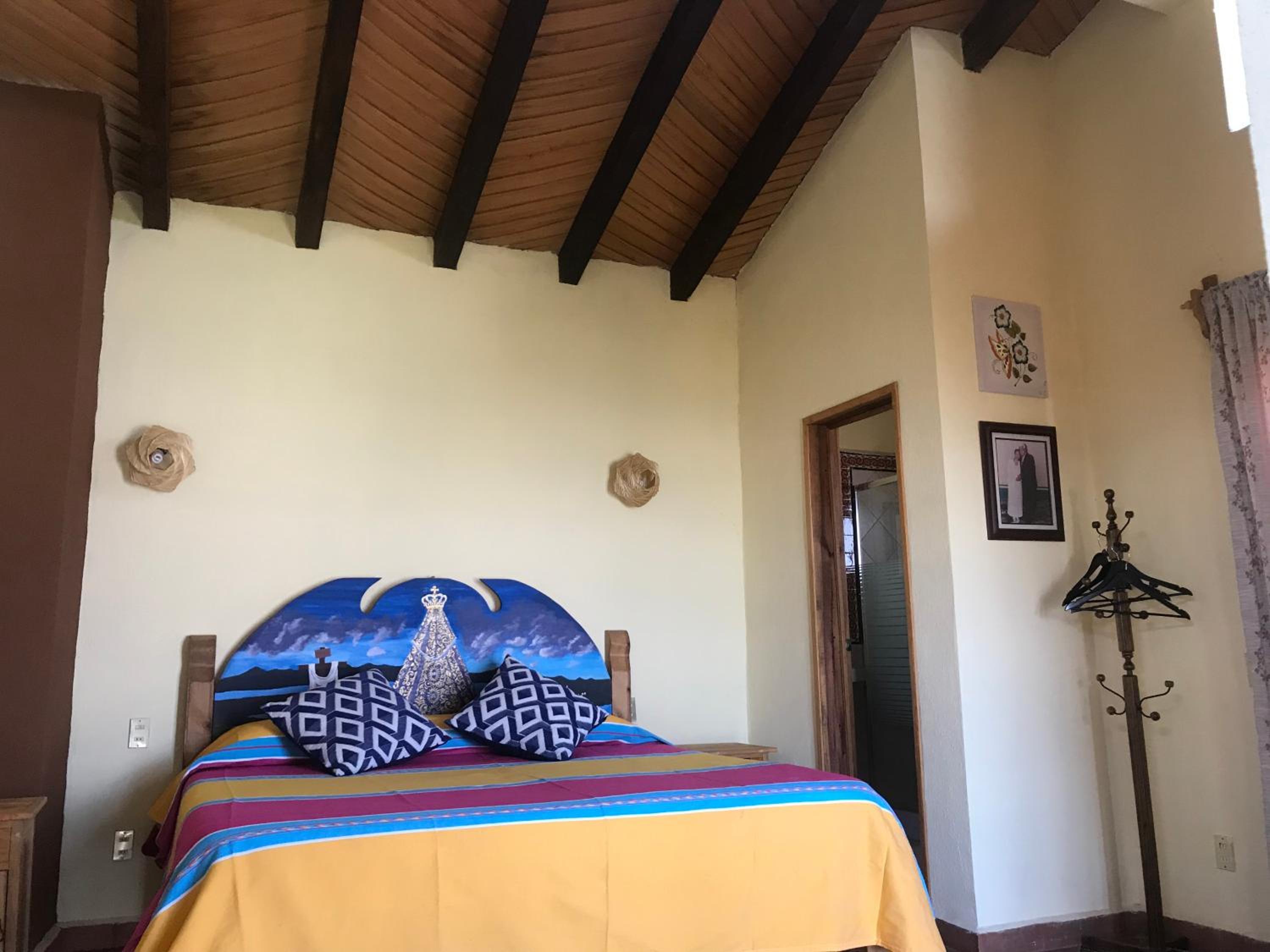 Quadruple Room with Lake View - Photo 1