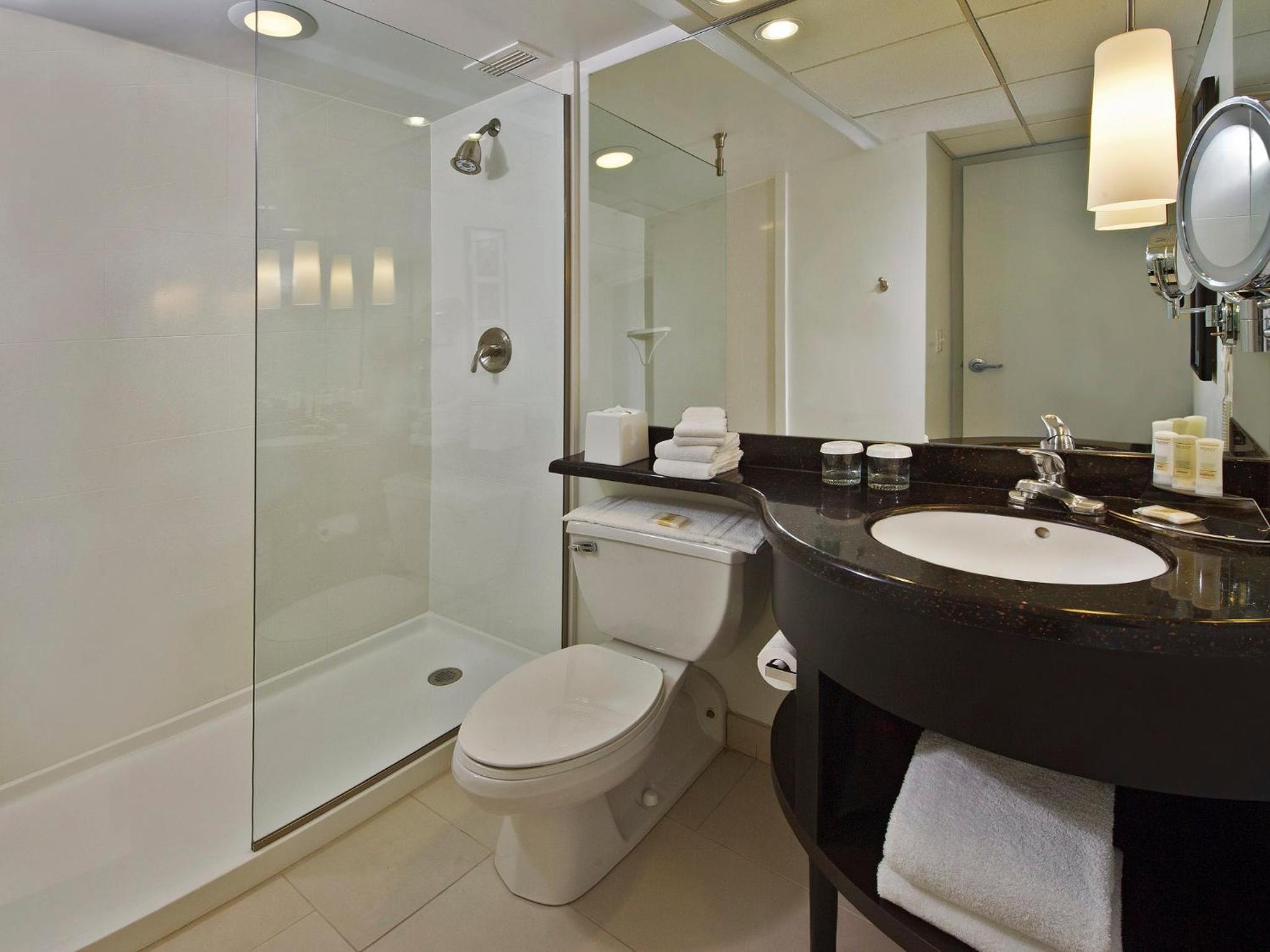 Standard King Room - Photo 2