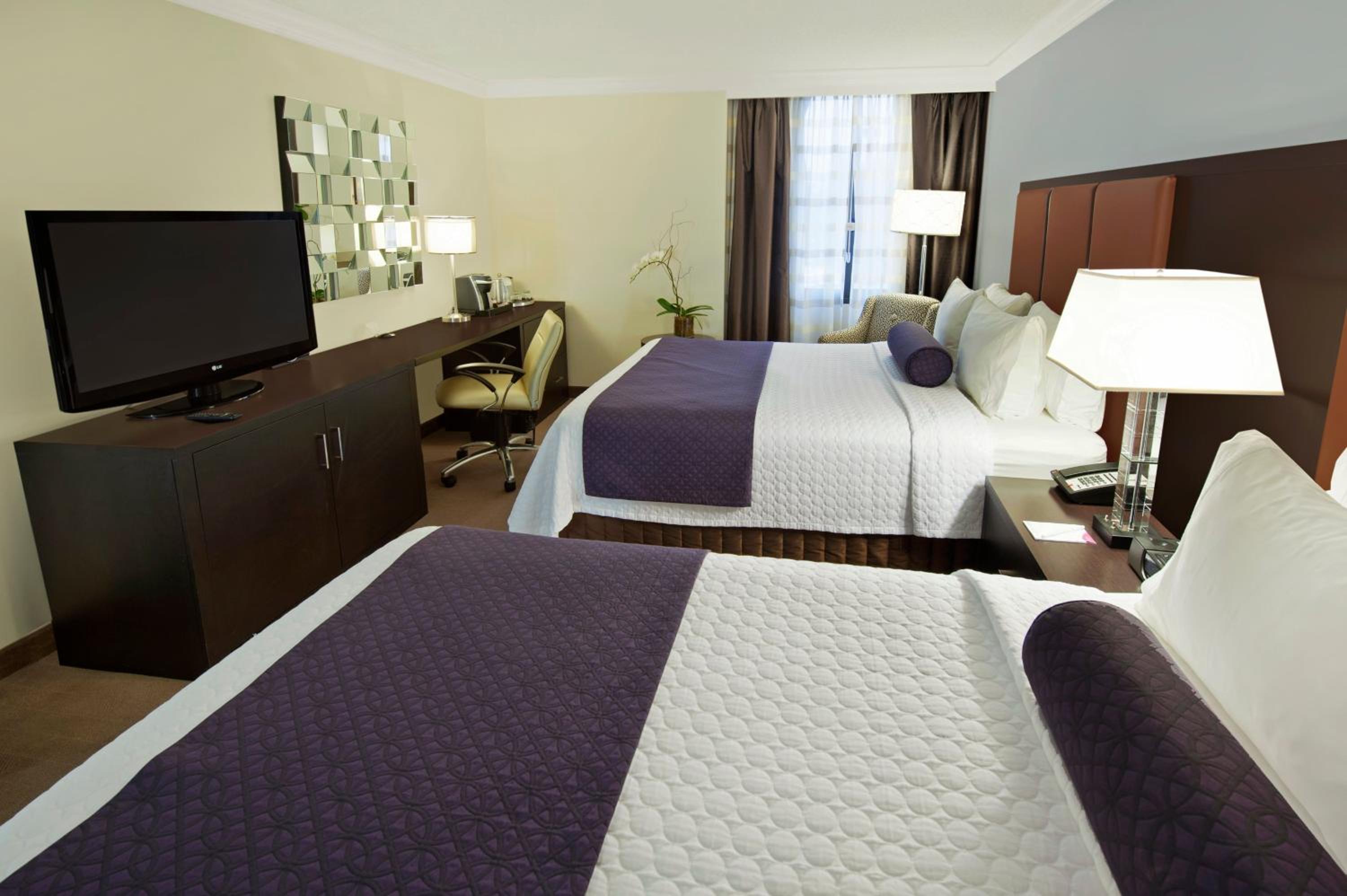 Standard Room with Two Queen Beds - Photo 1