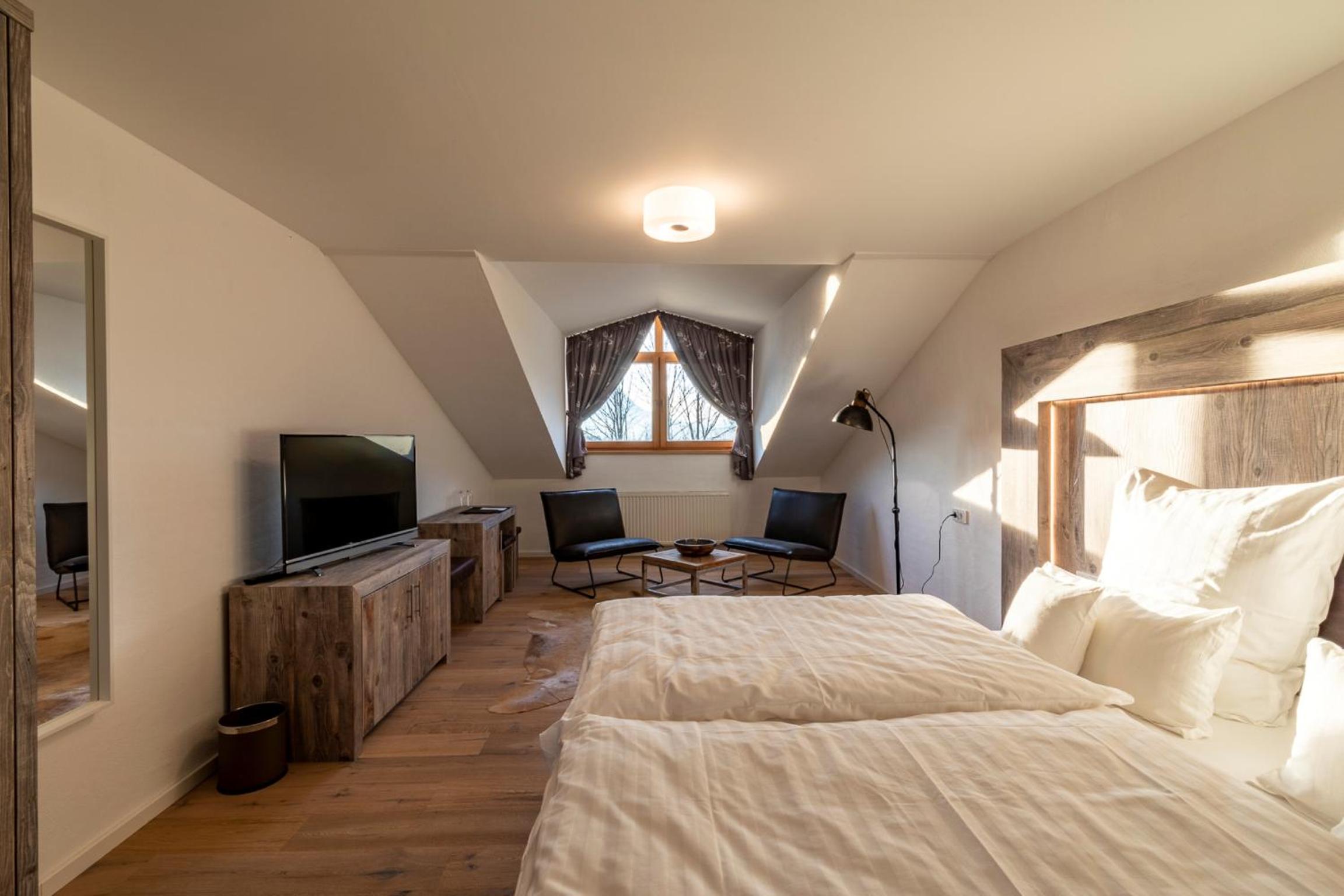 Large Double Room