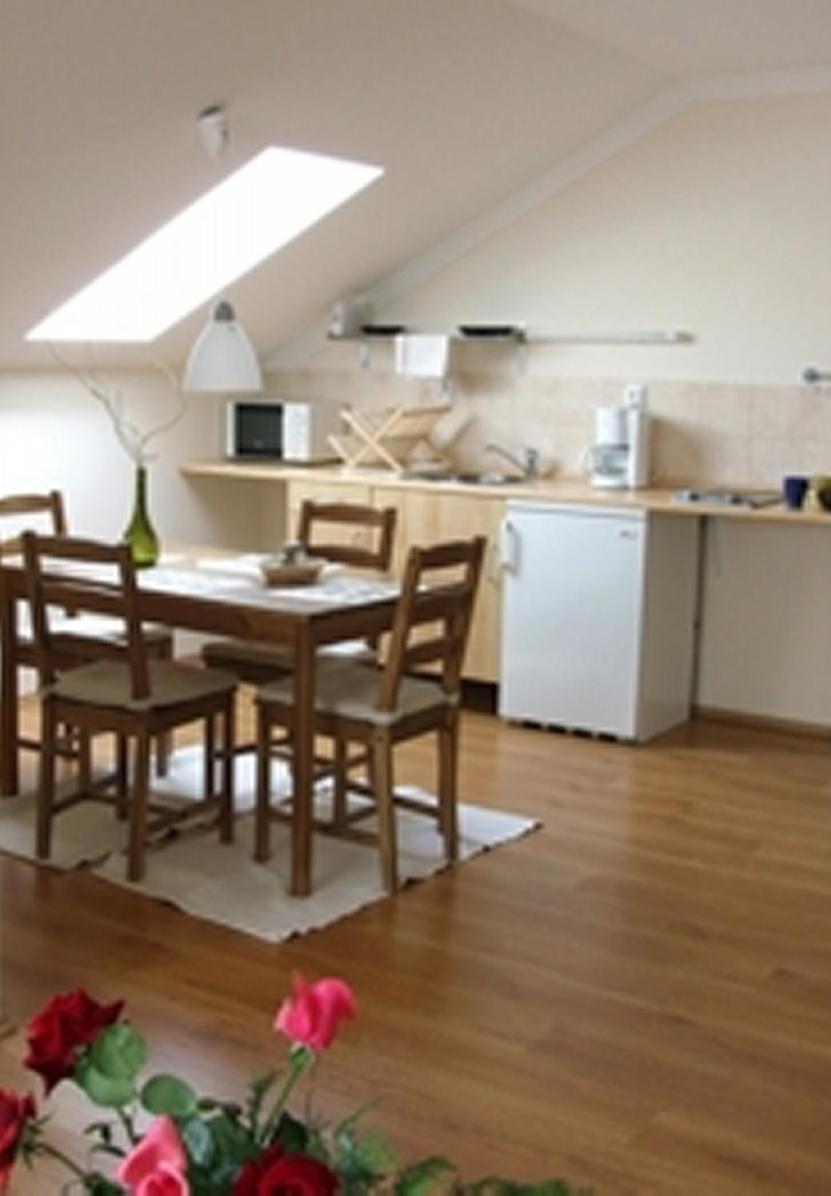 Family Studio - Photo 12