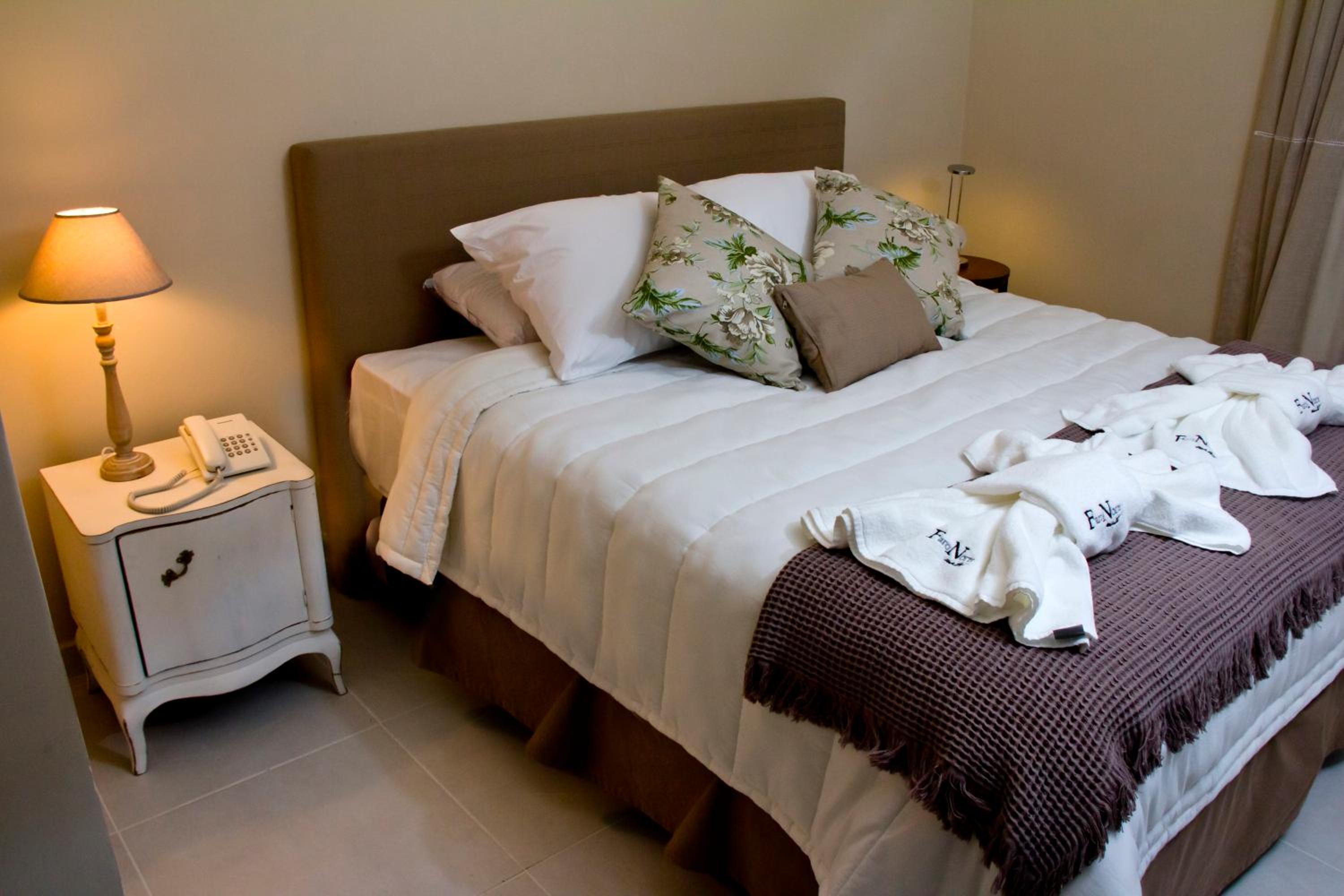 Standard Queen Room photo 1