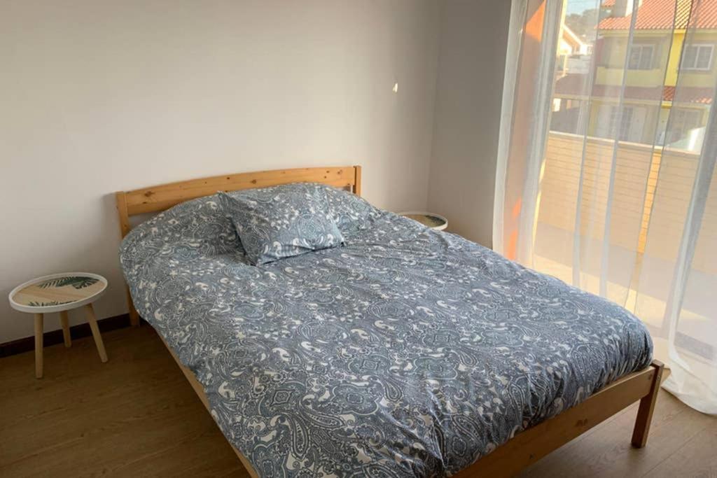 Five-Bedroom House photo 1