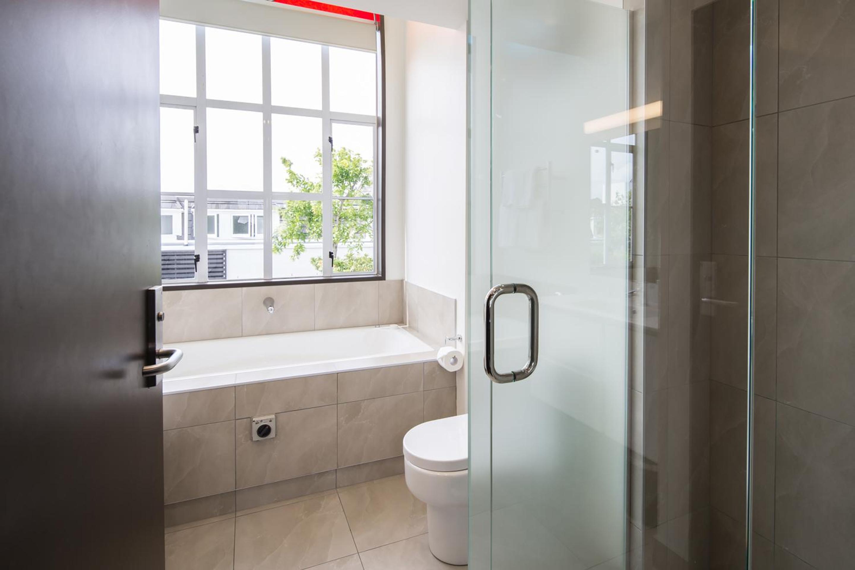 Executive Spa Studio - Photo 11
