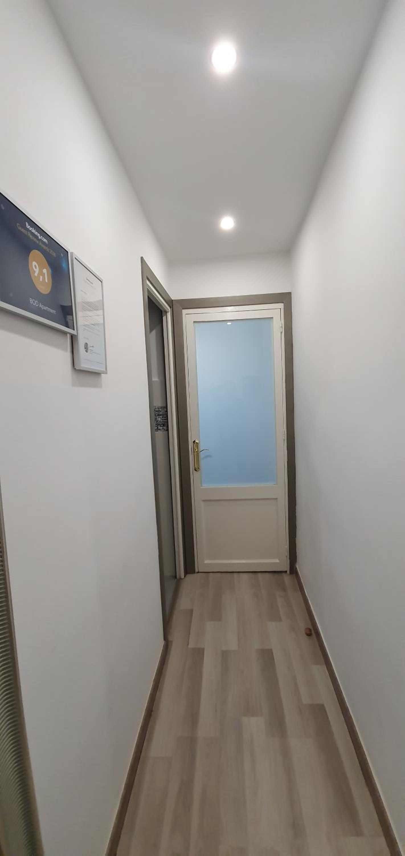 Apartment photo 2