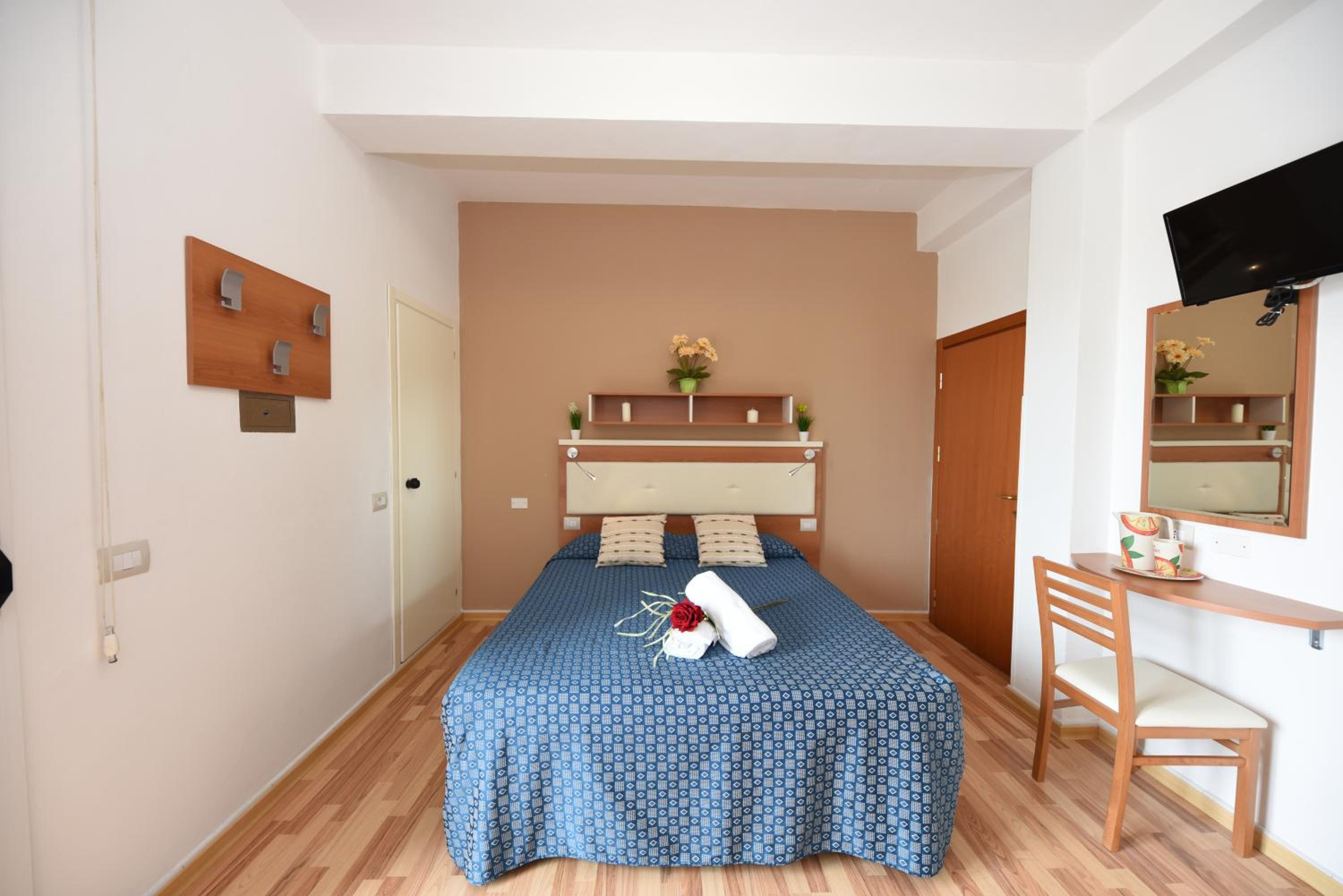 Double Room with Sea View photo 1