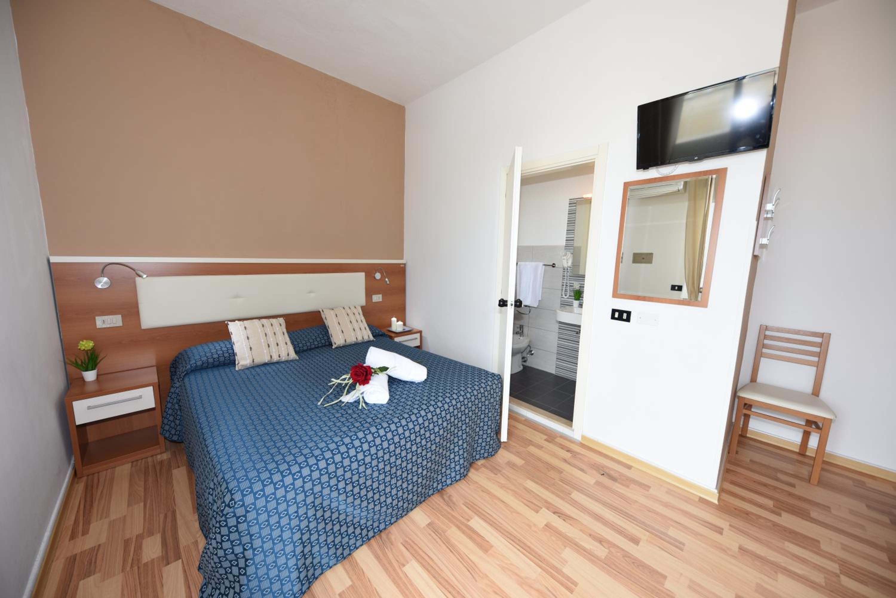 Double Room with Sea View photo 3