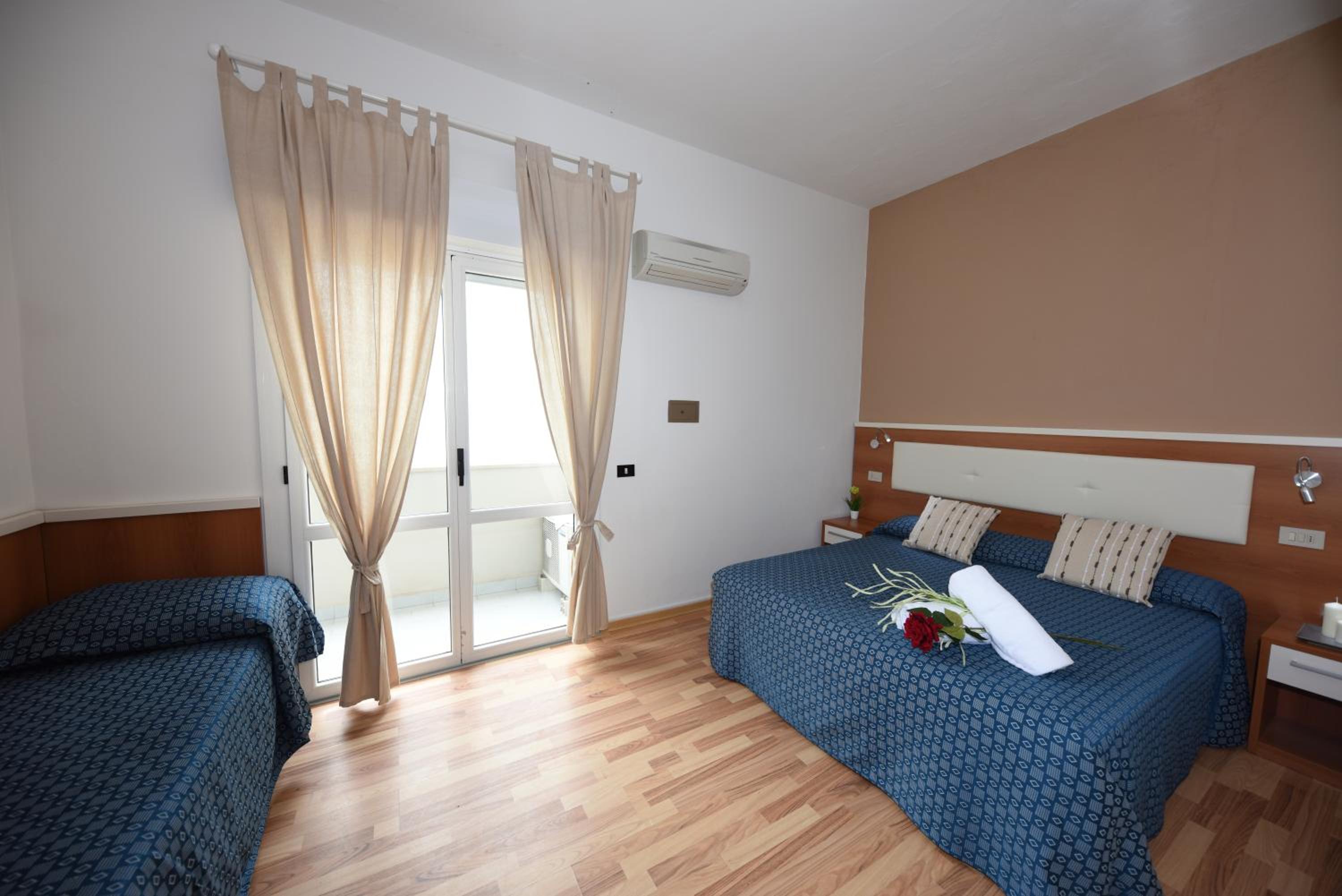 Triple Room with Balcony photo 1