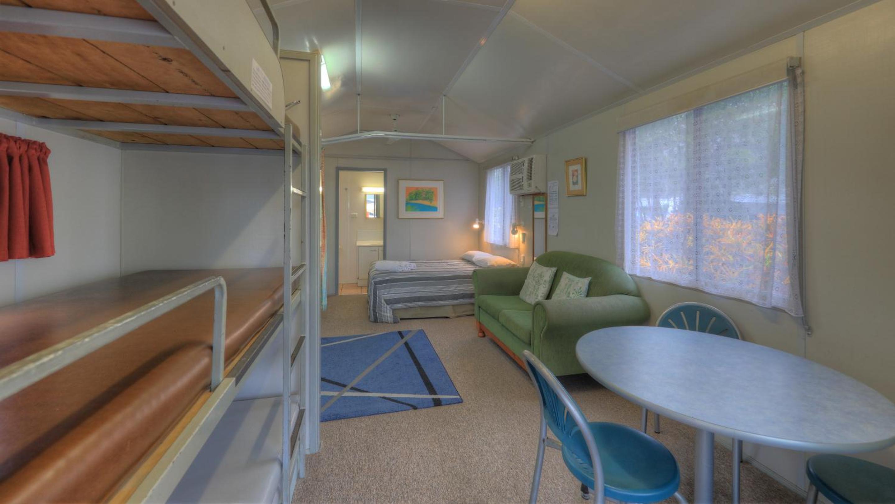 Ensuite Family Cabin photo 1