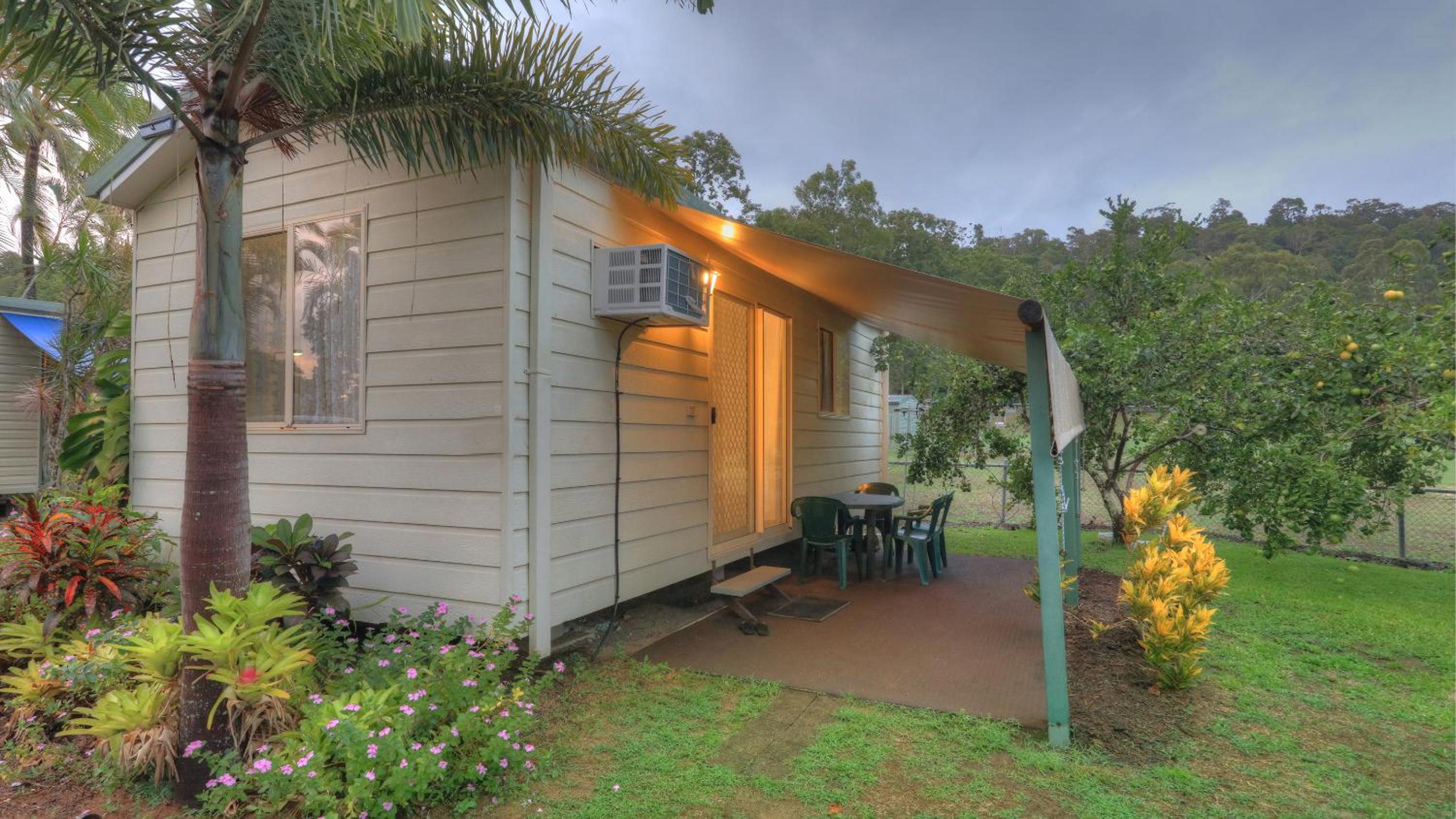Non-Ensuite Cabin B photo 2