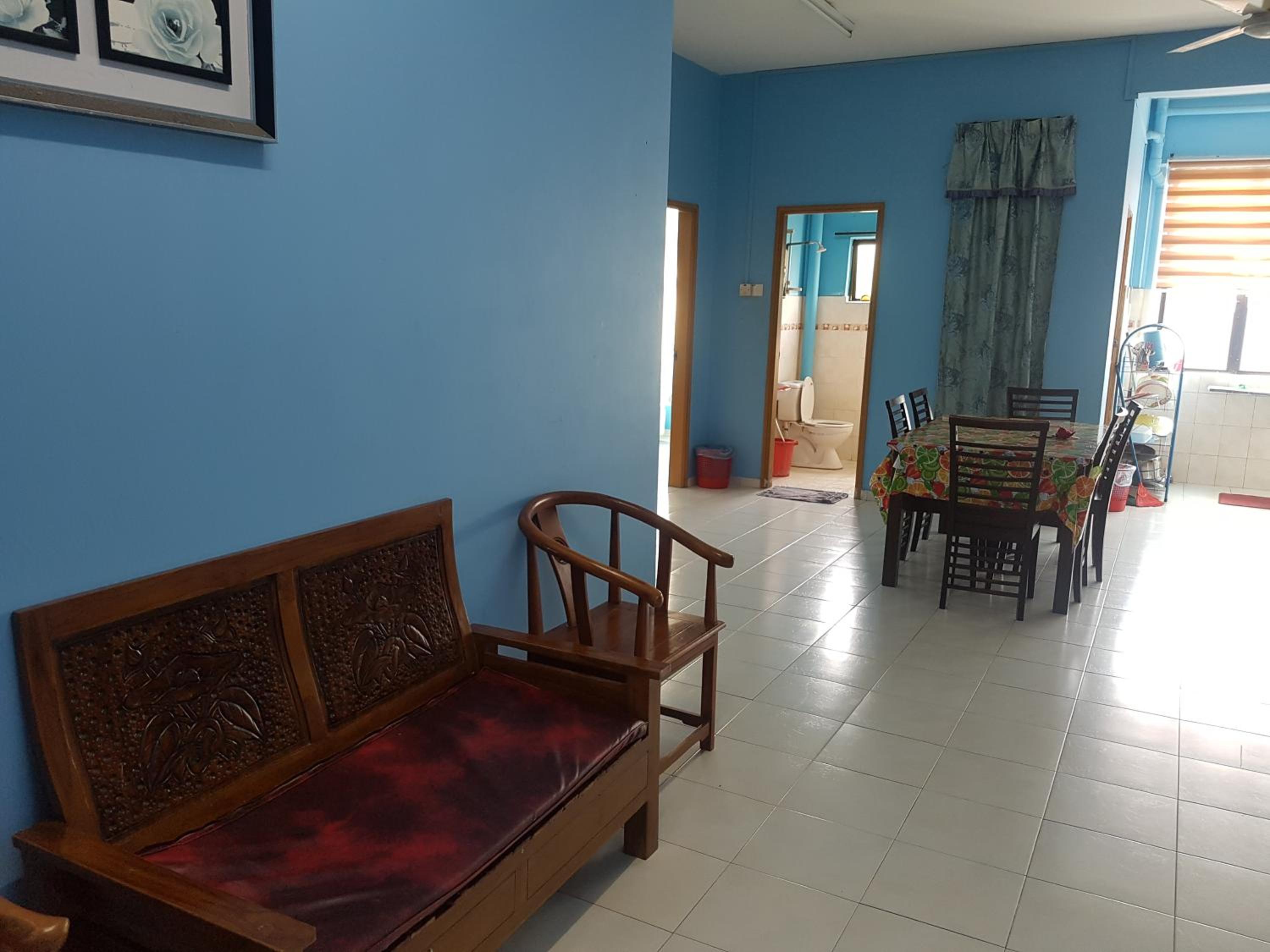 Three-Bedroom Apartment - Photo 5