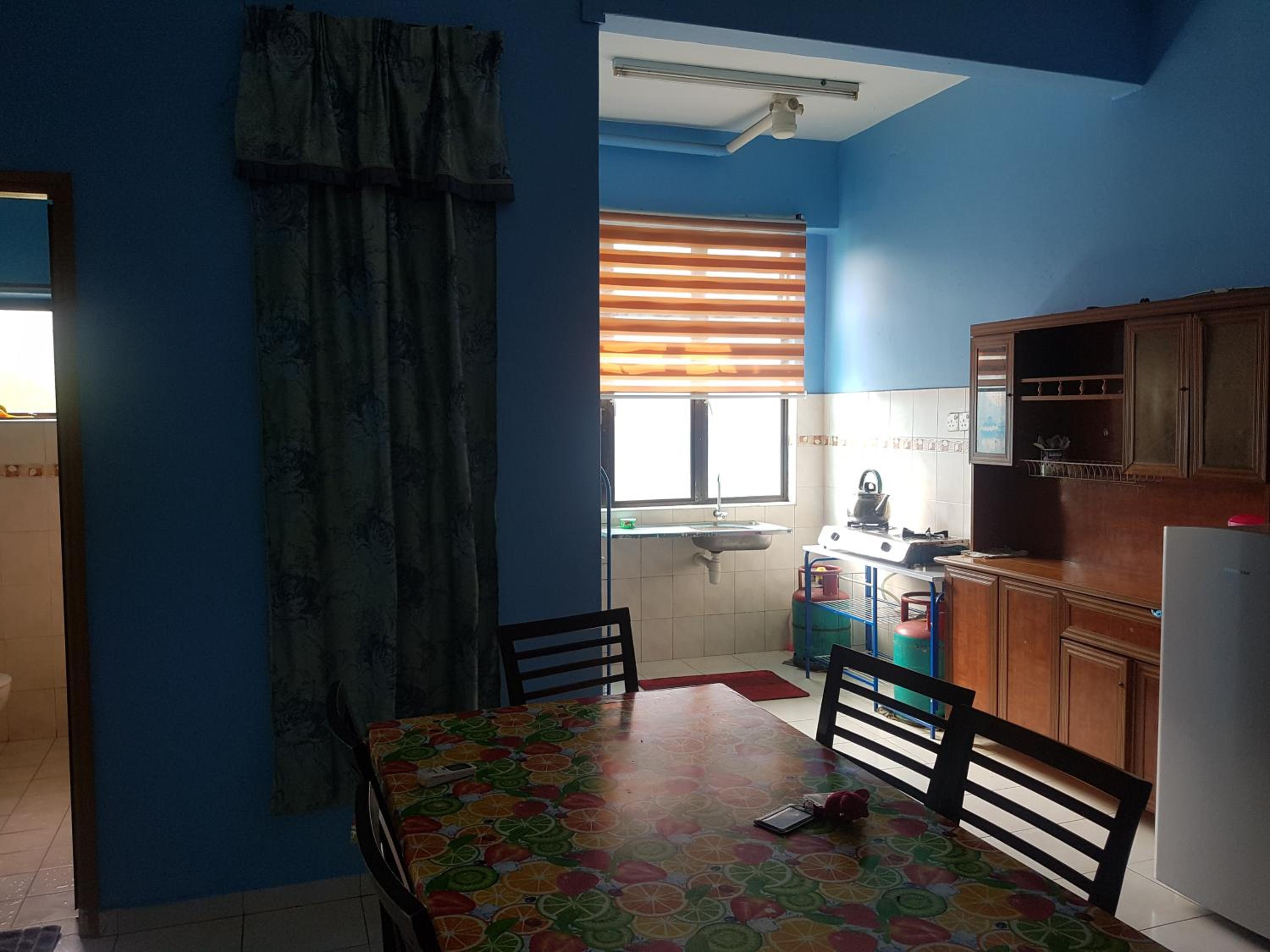 Three-Bedroom Apartment - Photo 4