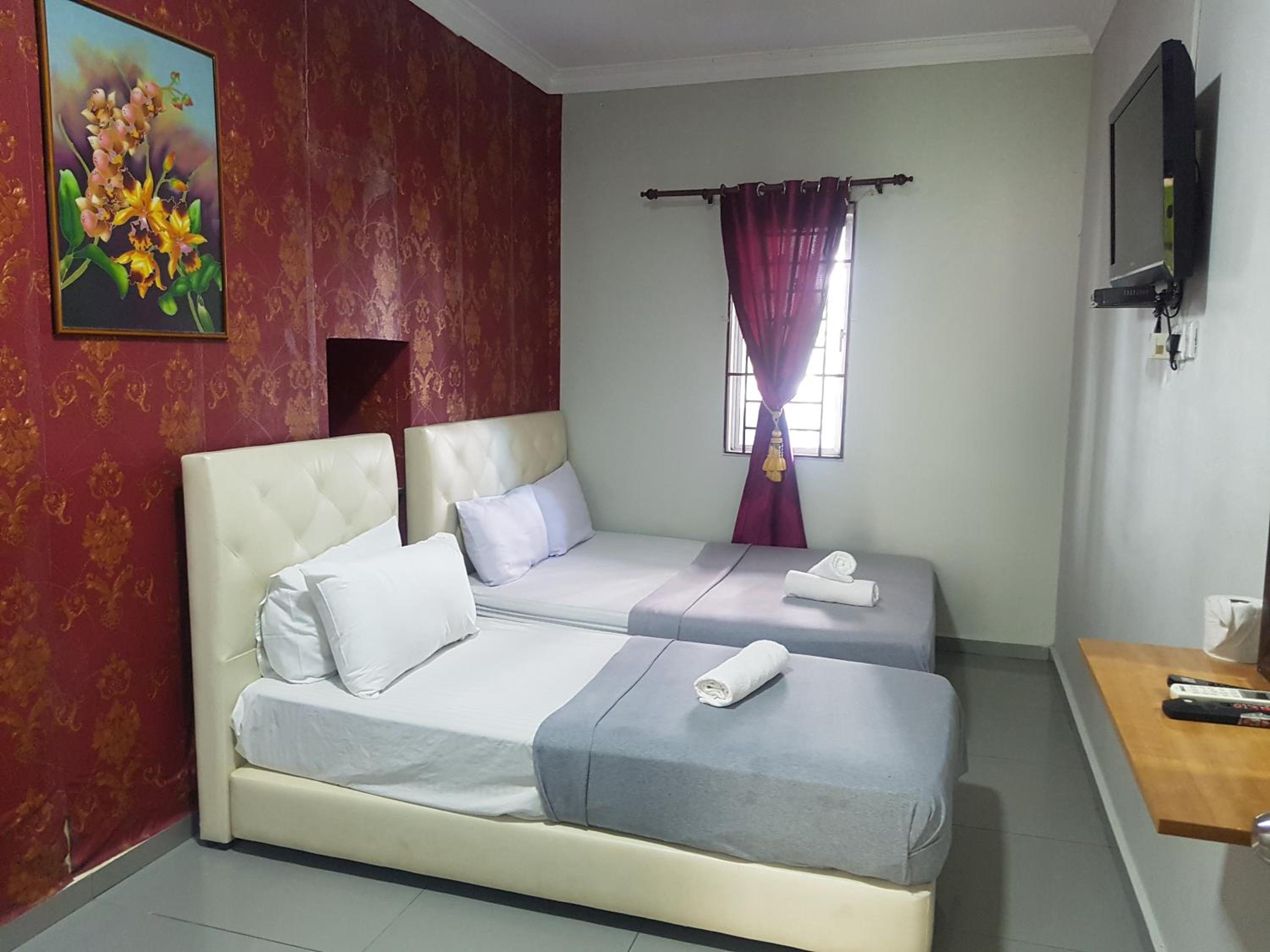 Triple Room - Photo 1