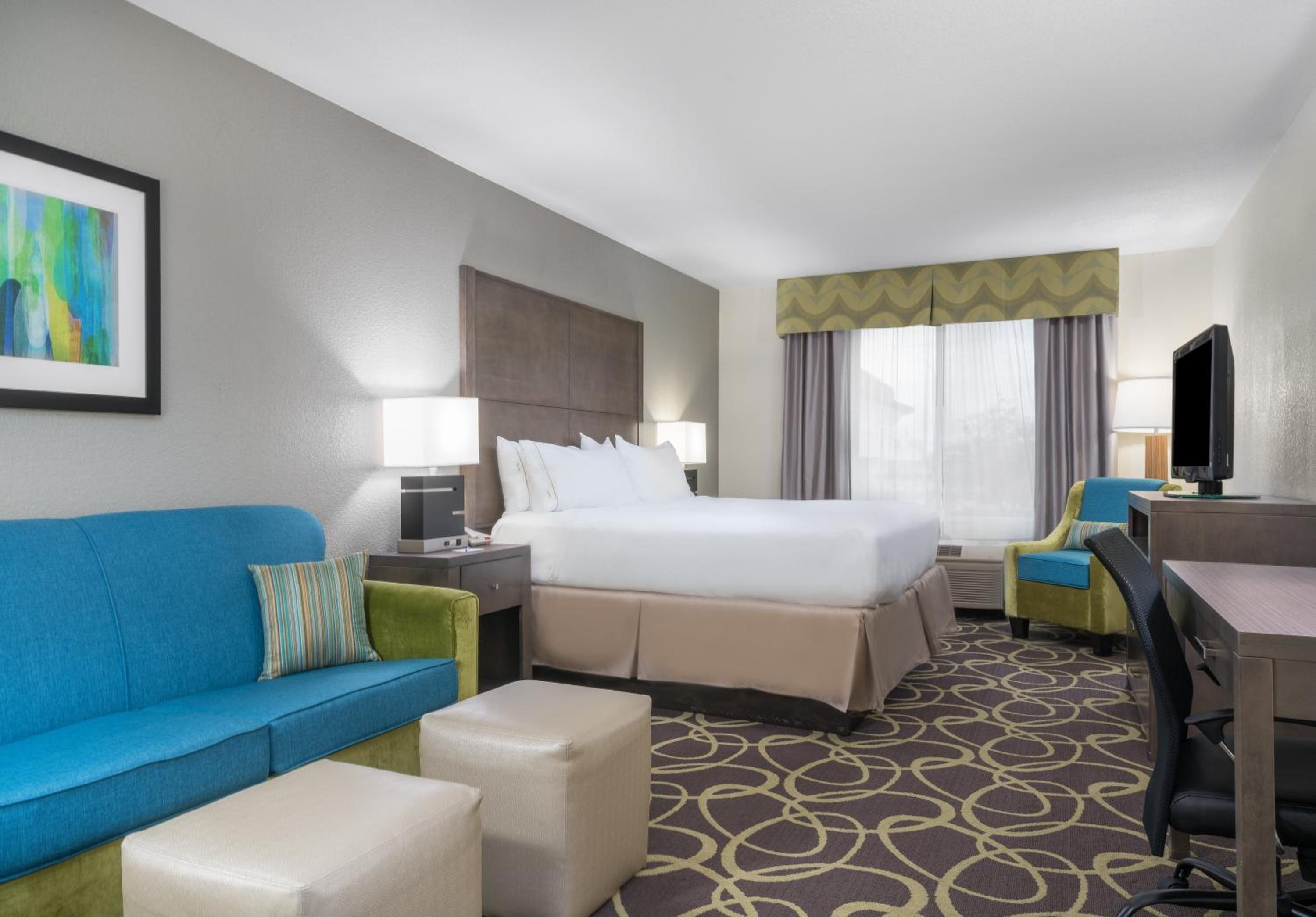 King Suite - Non-Smoking - Photo 1