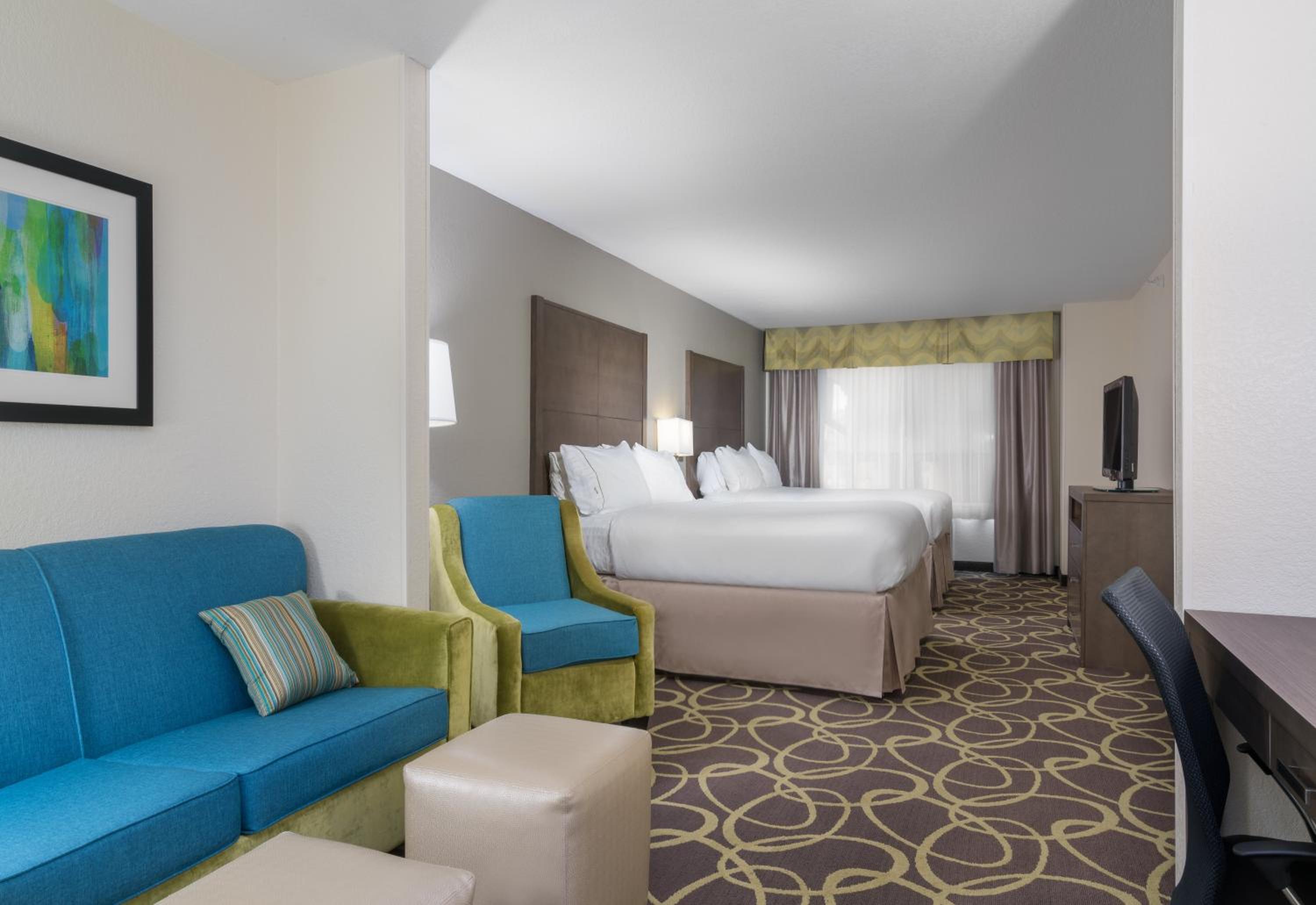 Suite with Two Queen Beds - Photo 1