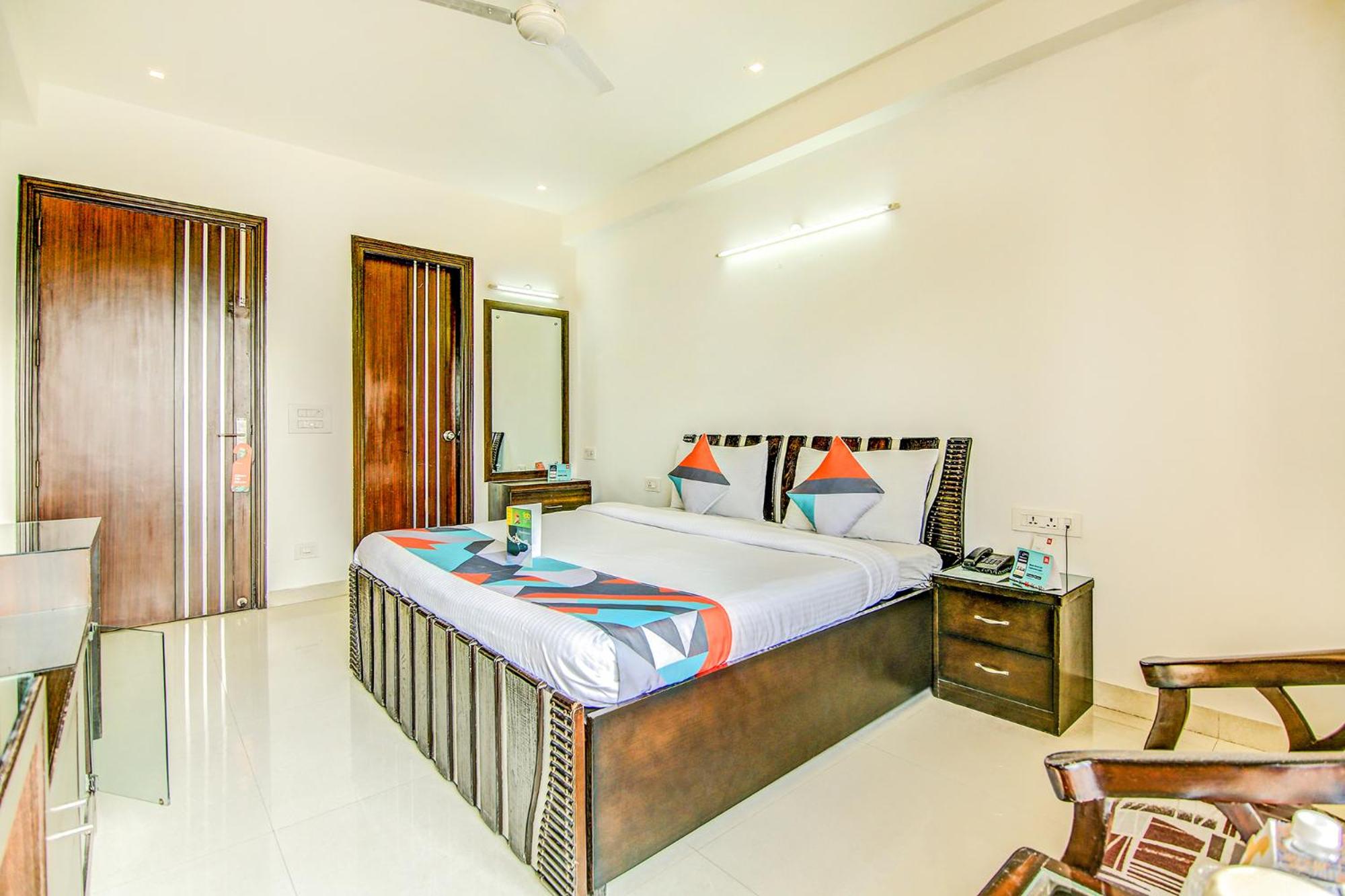 Deluxe Room - Photo 1