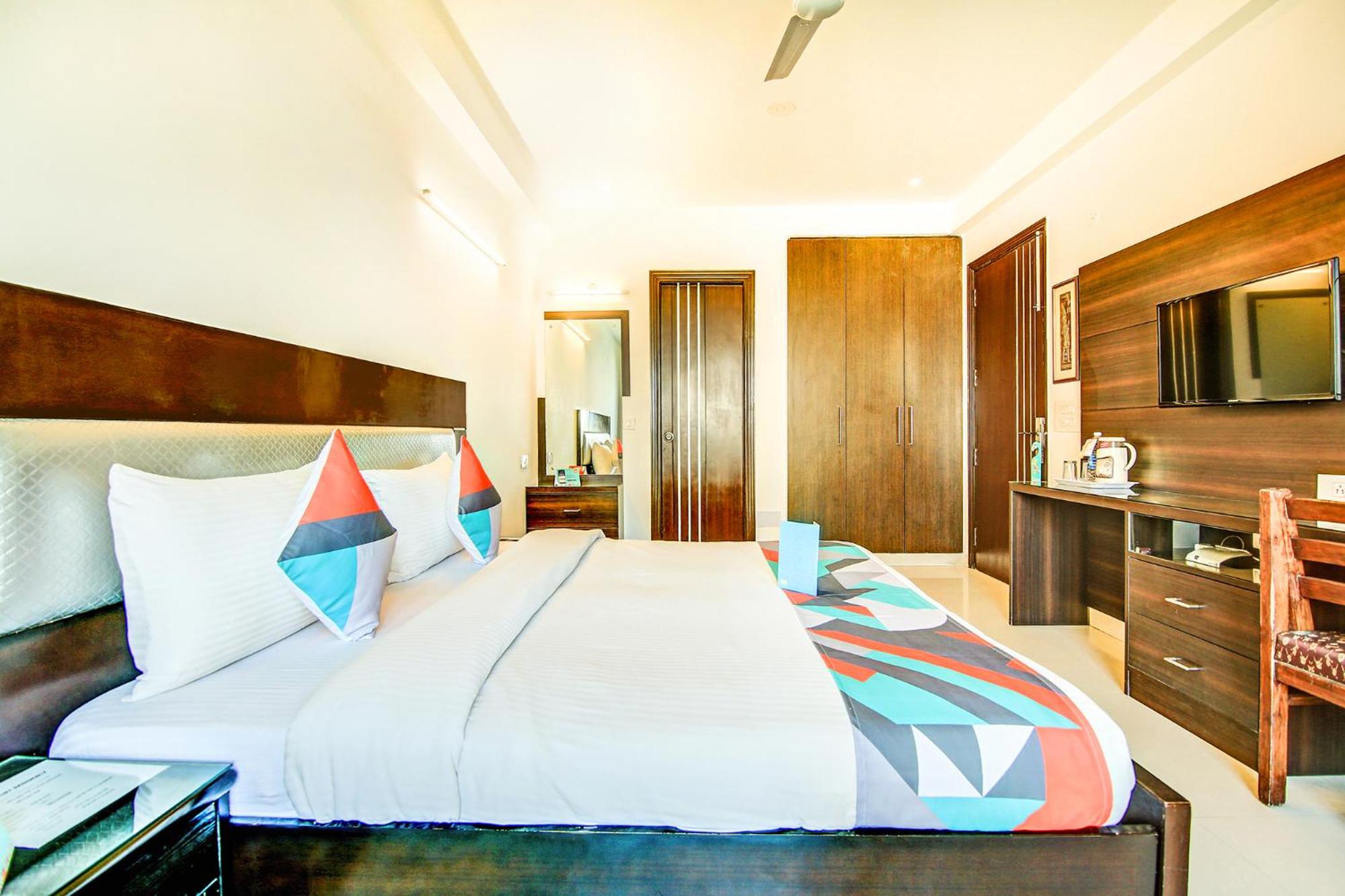 Deluxe Room - Photo 4