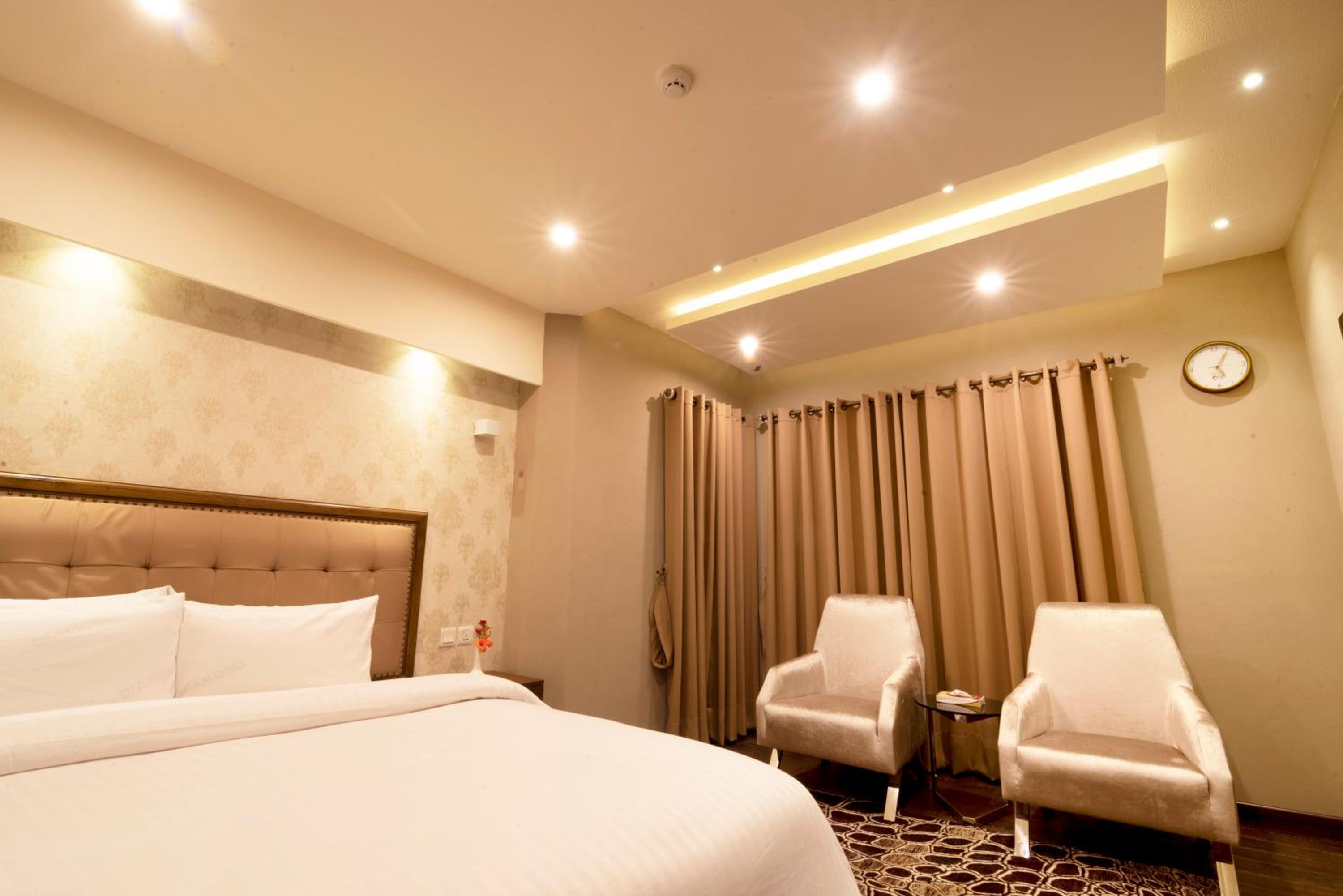 Deluxe King Room