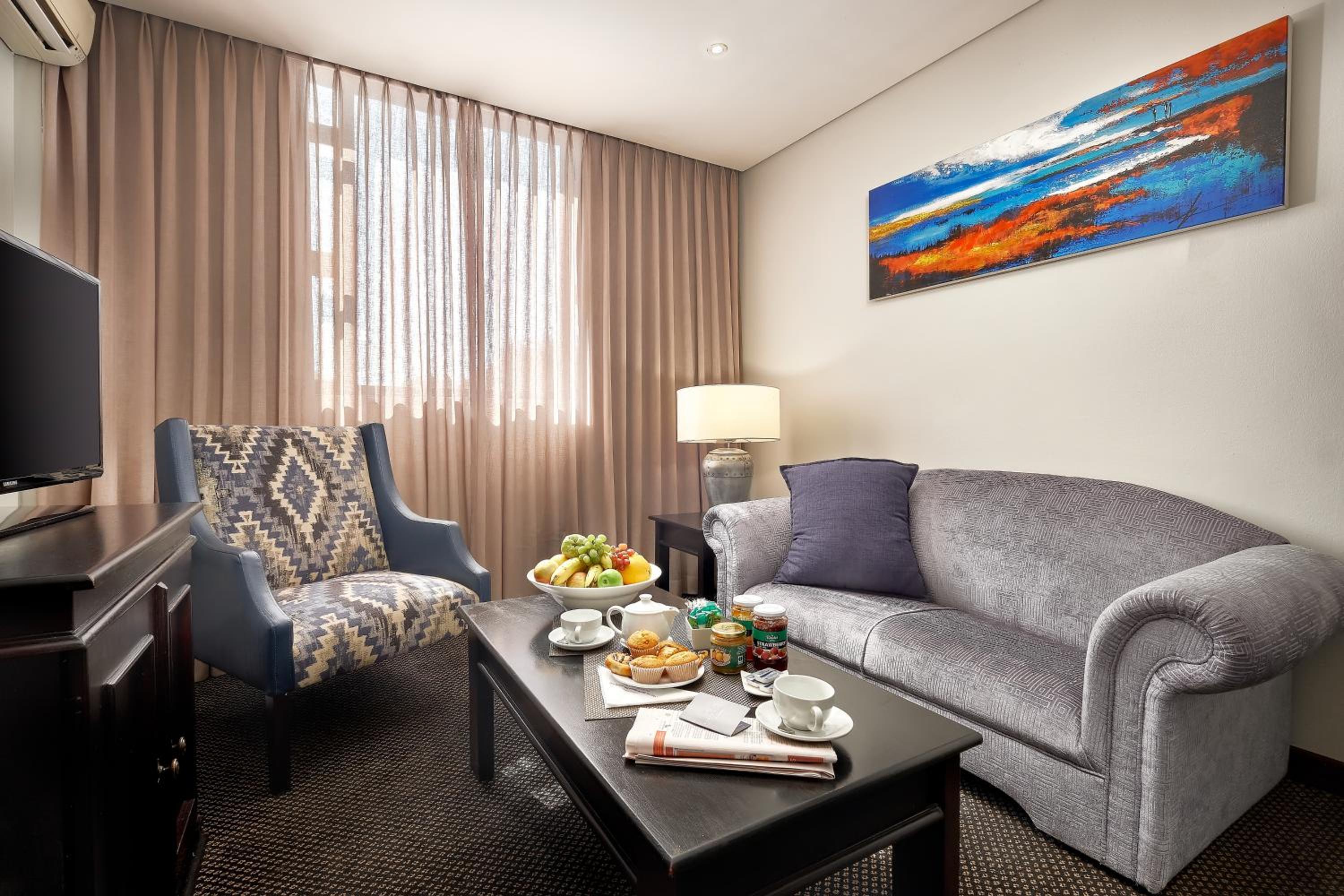 Deluxe Room - Photo 12