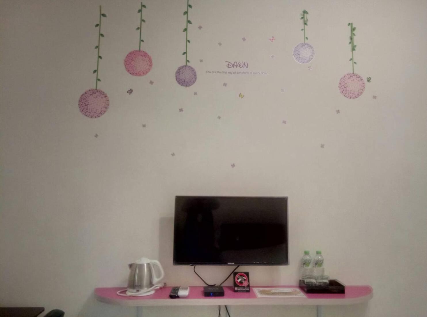Family Room photo 2