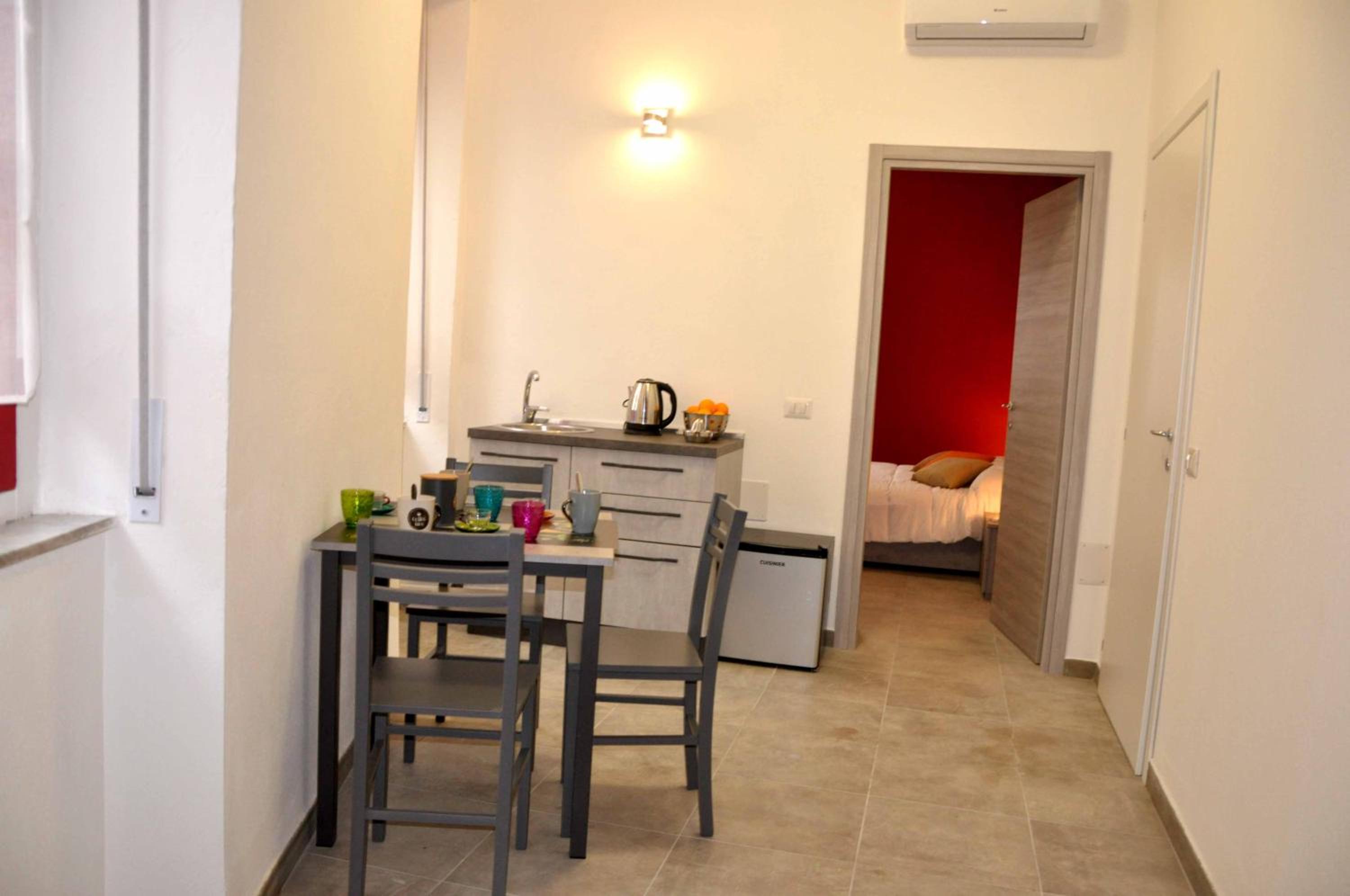 Suite - Photo 3