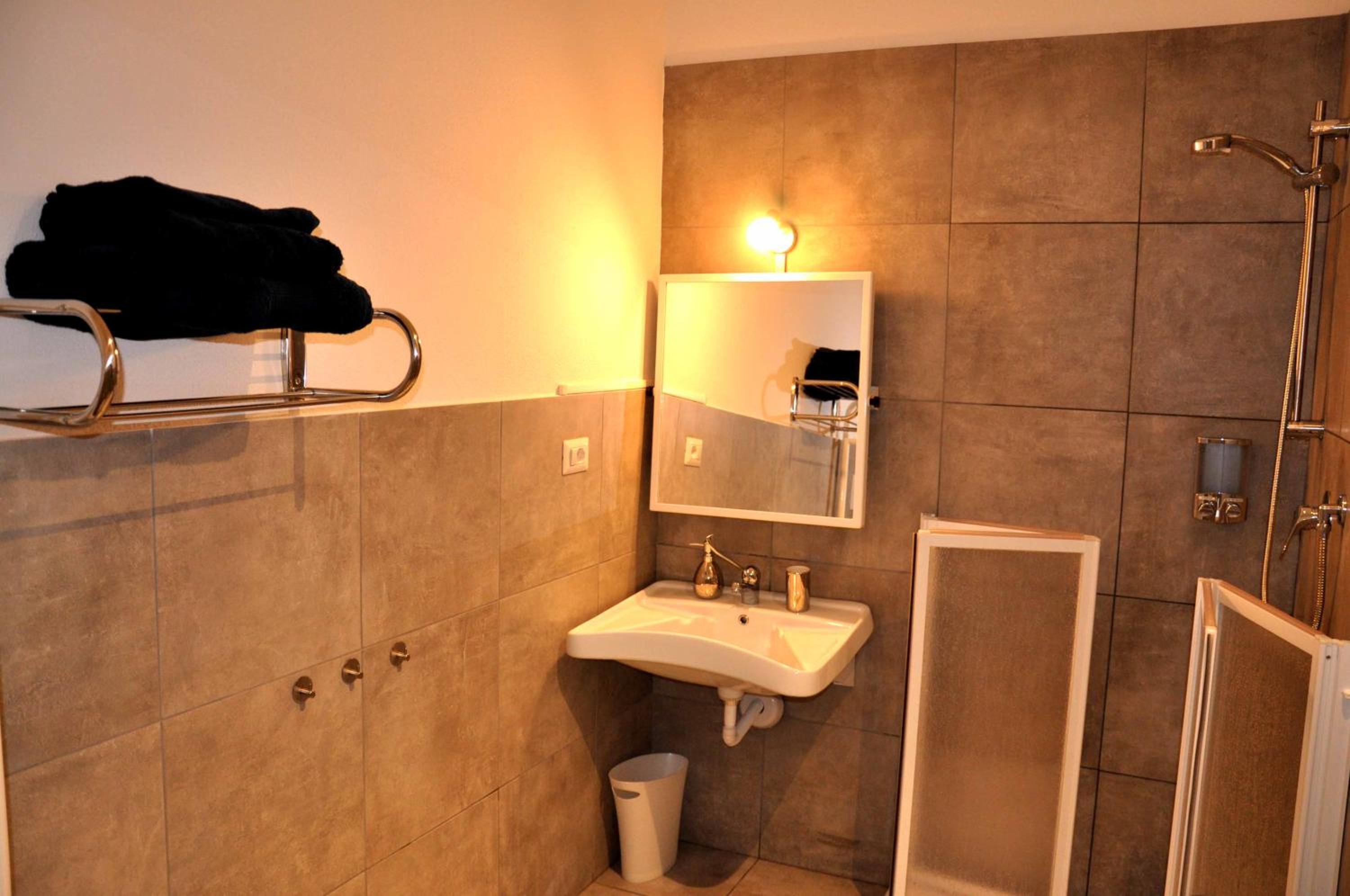Suite - Photo 6