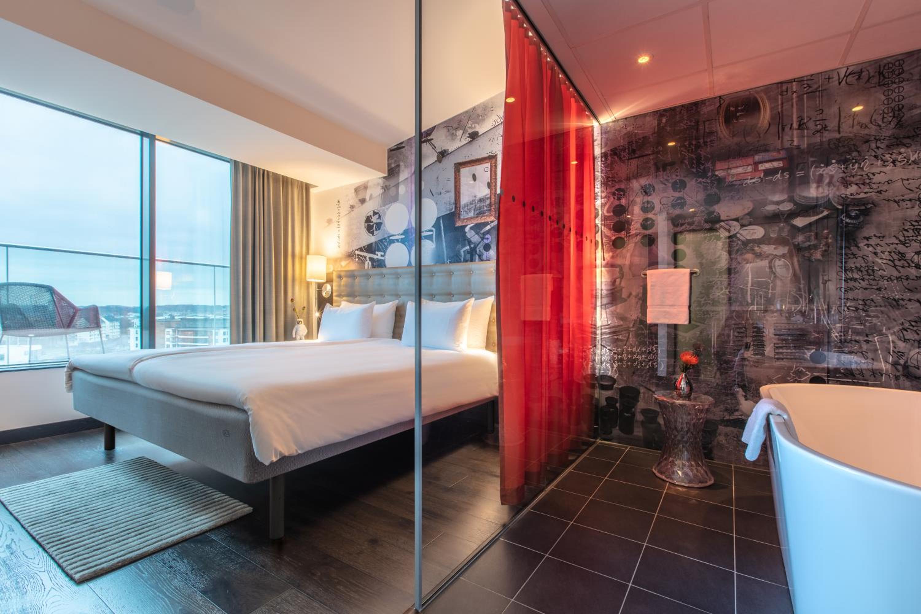 Junior Suite with Balcony