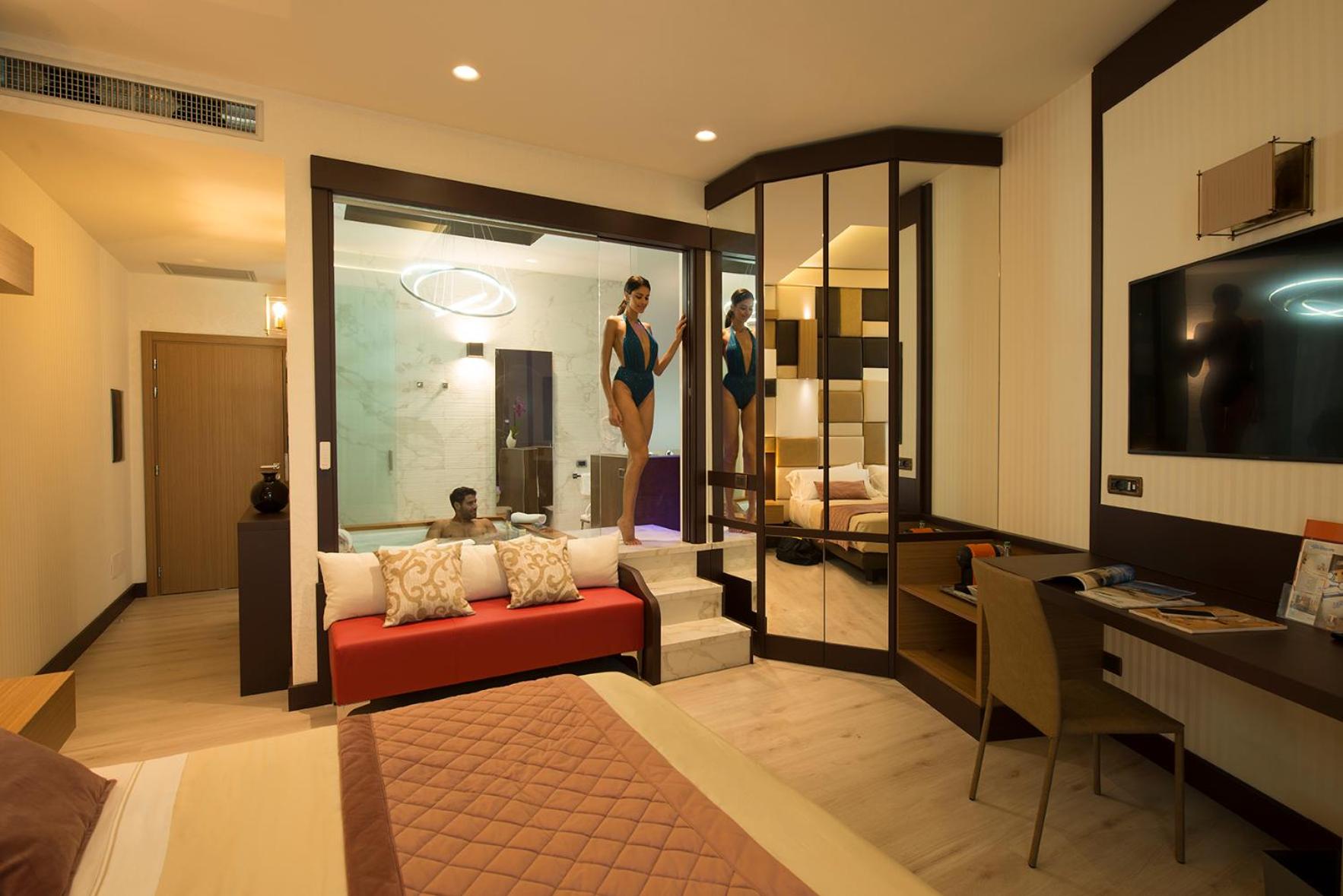Suite with Spa Bath