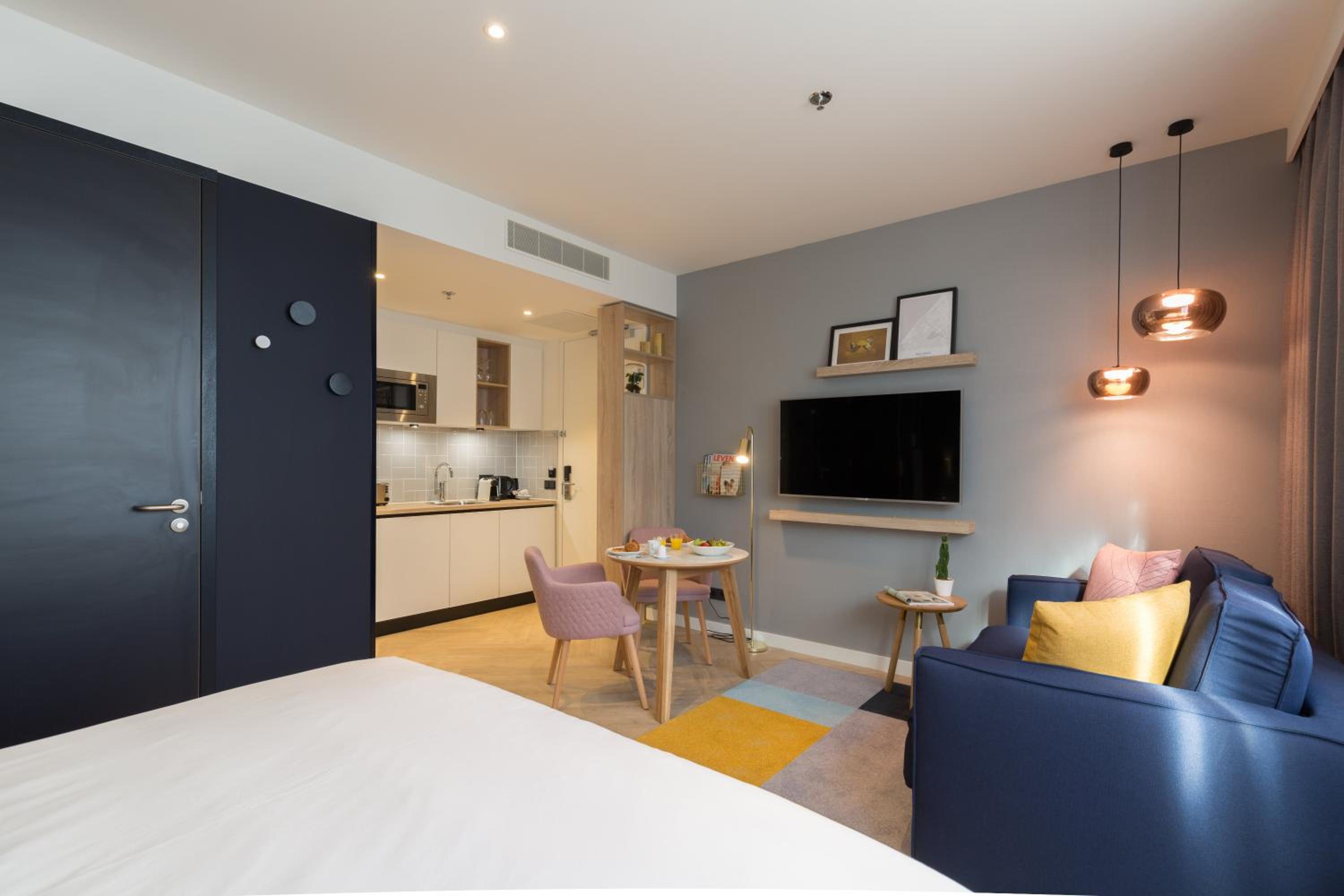 Studio Suite photo 3
