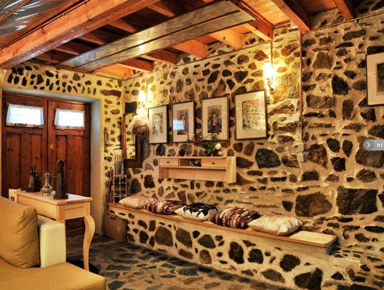 Split- Level Villa photo 2