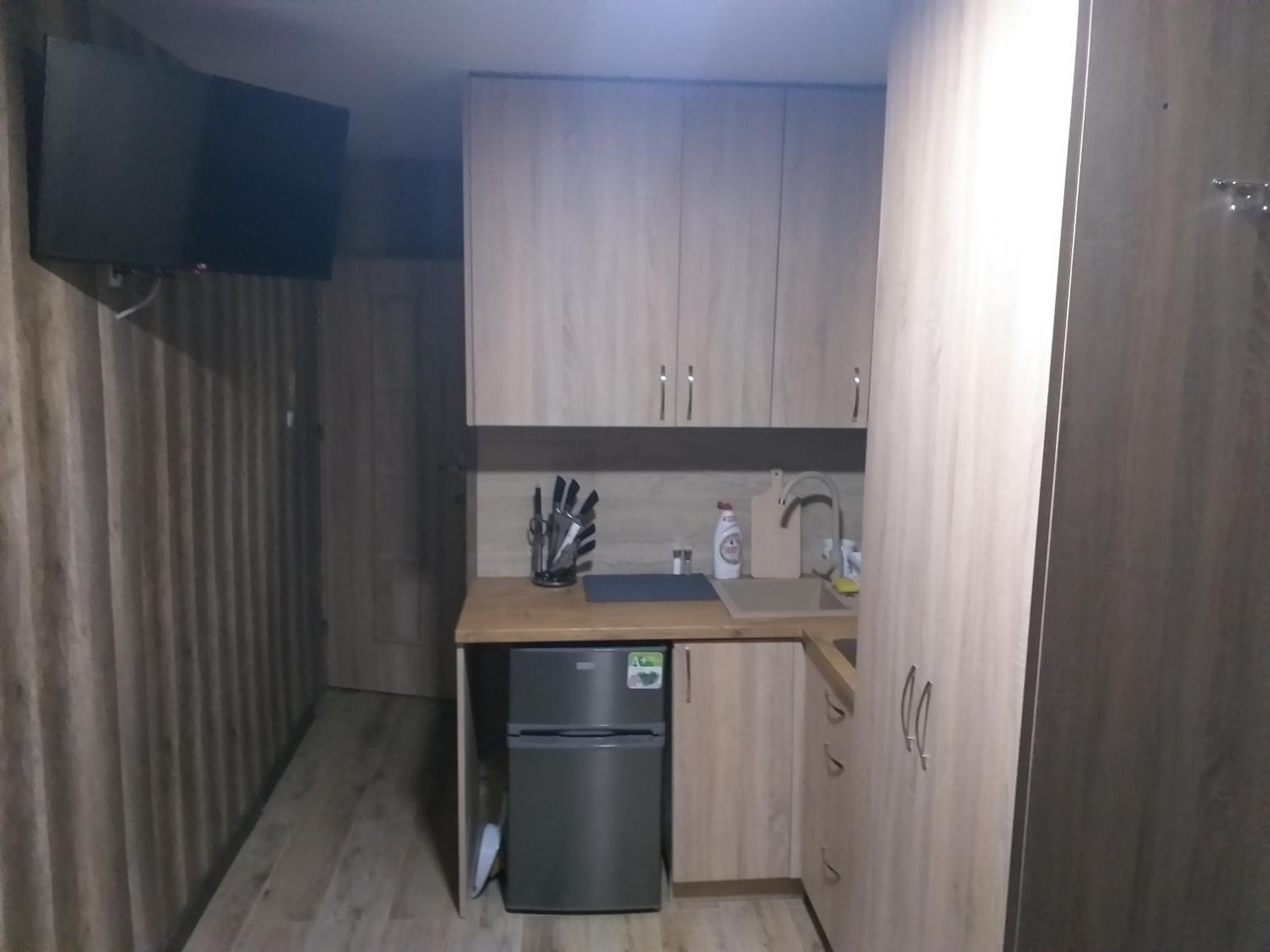 Apartment with Shower photo 1