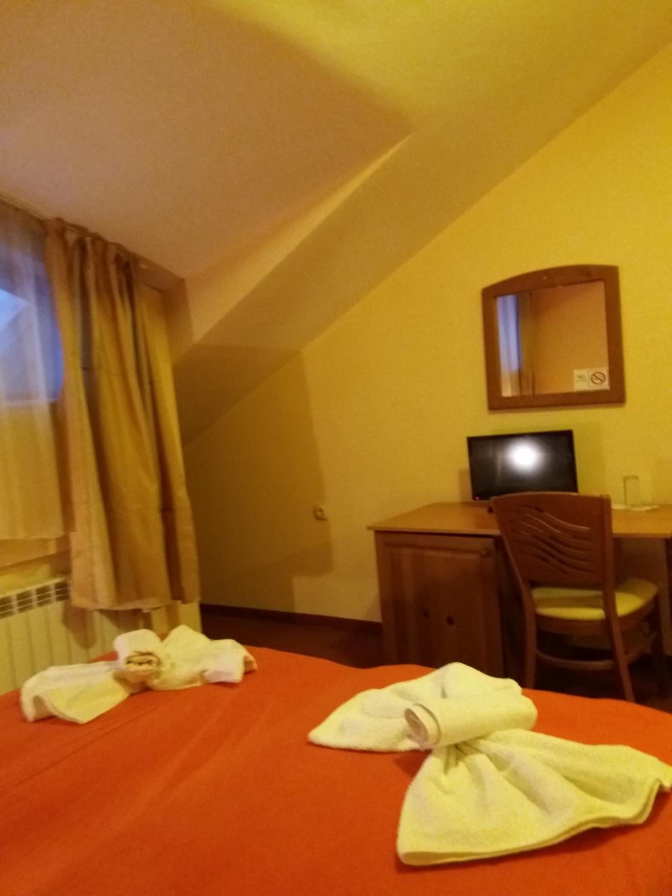 Economy Mansard Twin Room without balcony photo 2
