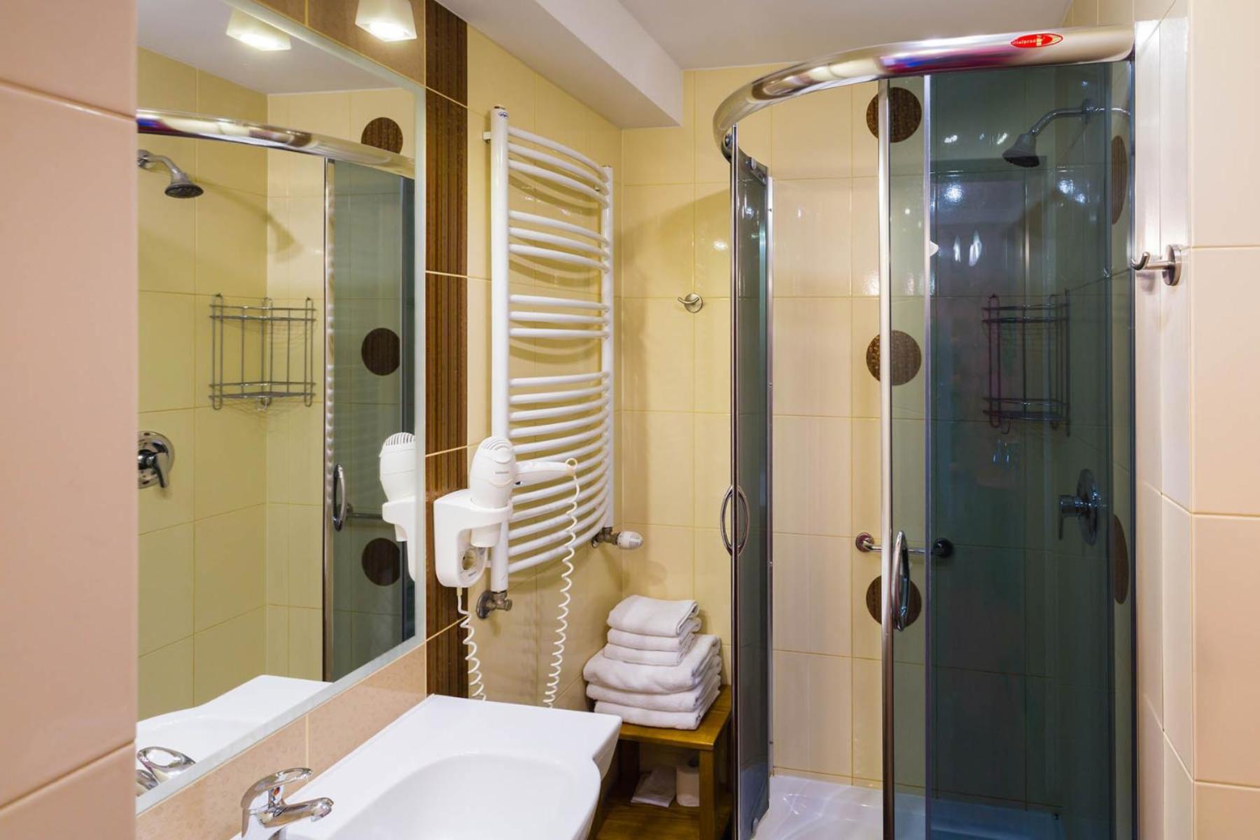 Deluxe Bungalow (4 Adults) photo 3