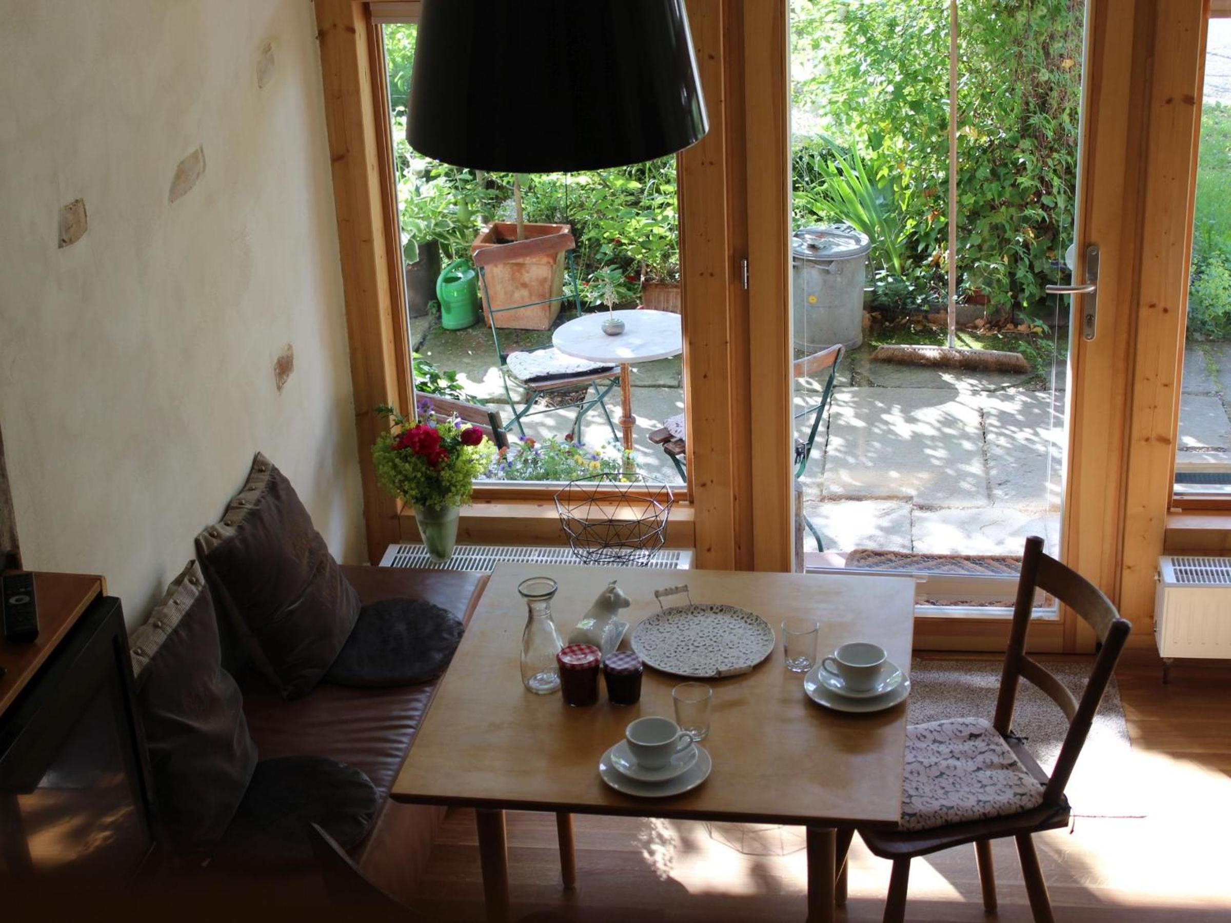 One-Bedroom Apartment with Garden View photo 2