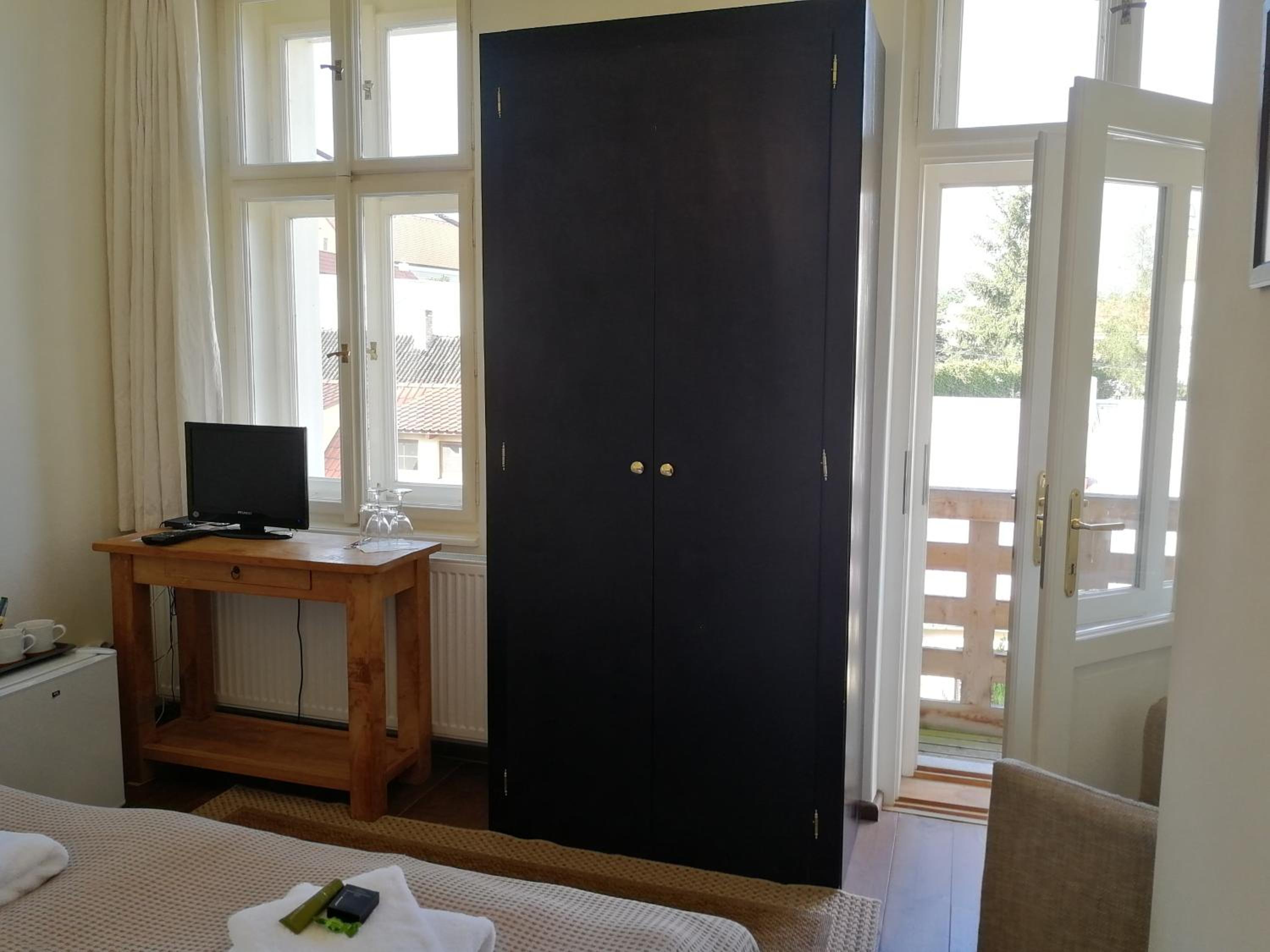 Small Double Room photo 2