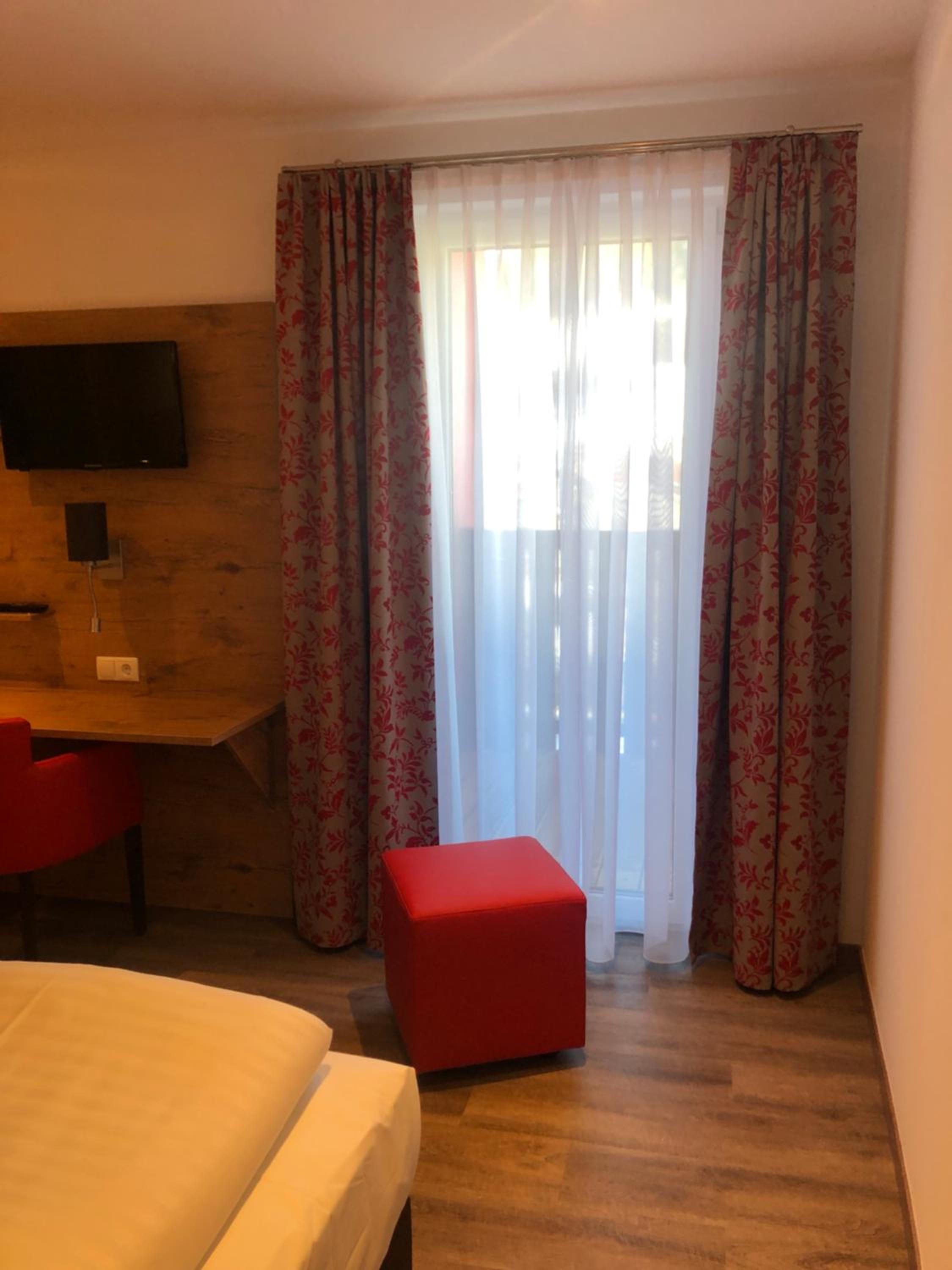 Superior Double Room with Balcony - Photo 7