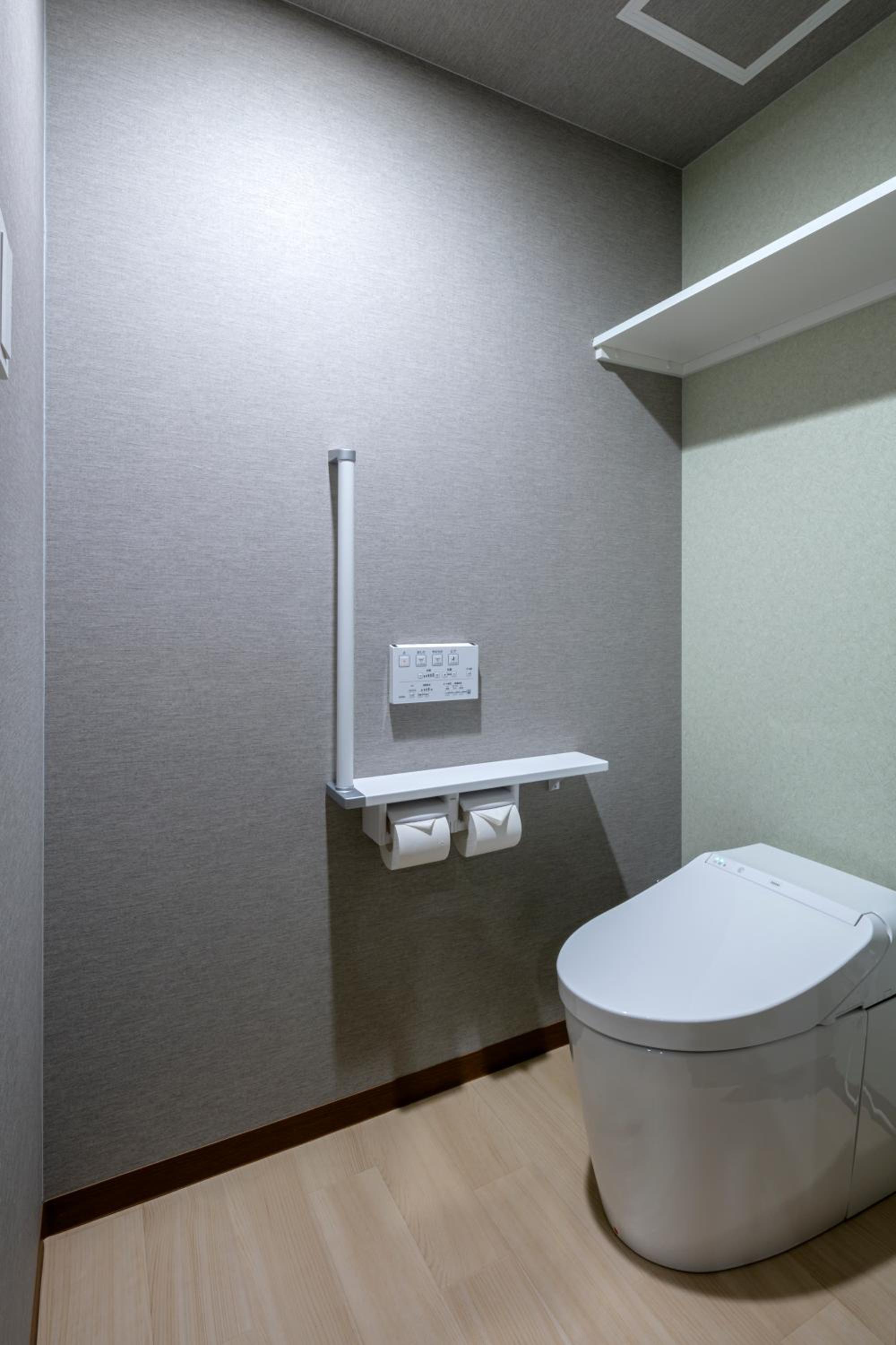 Superior Suite - Photo 5