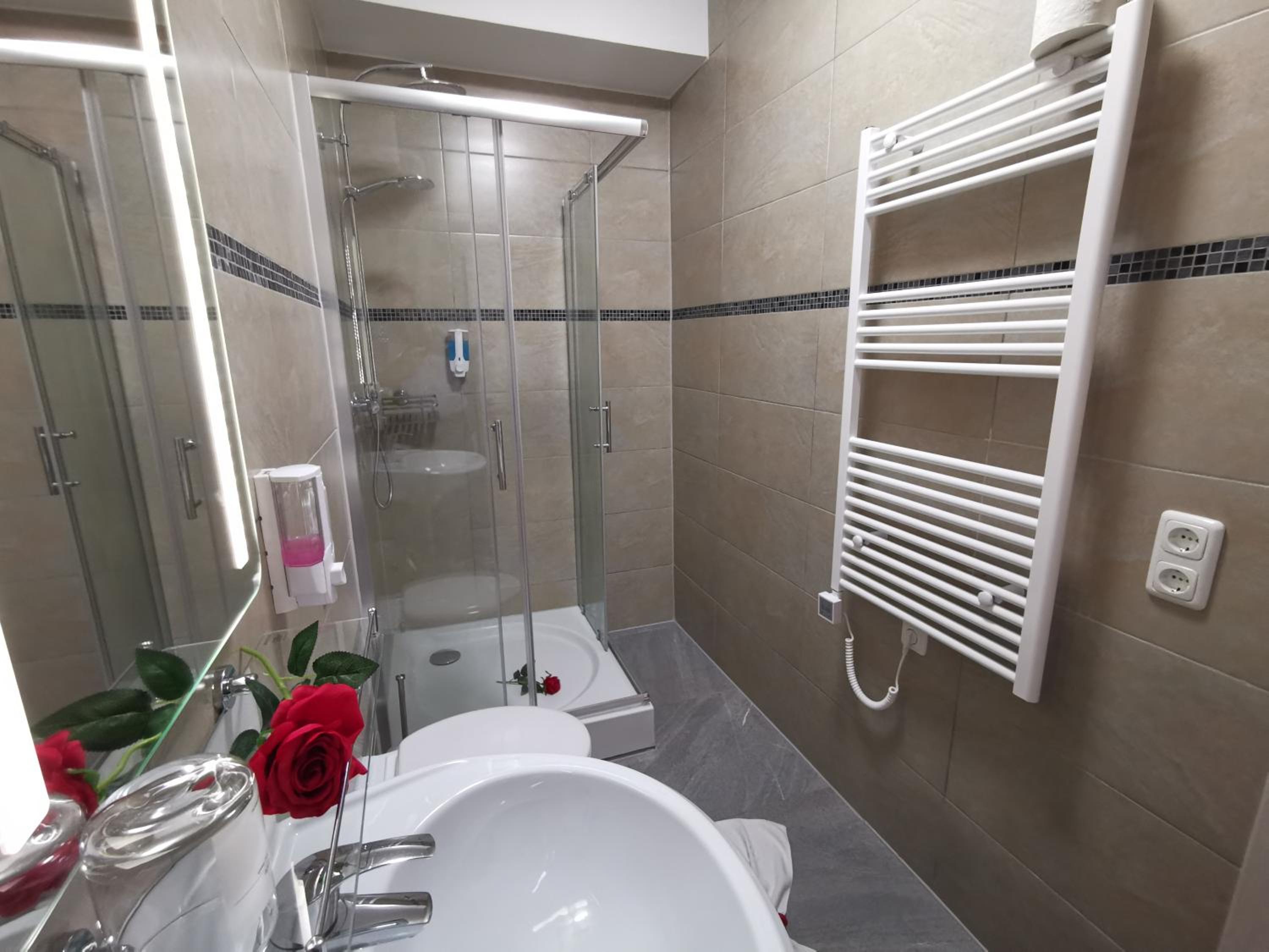 Triple Room With Shower