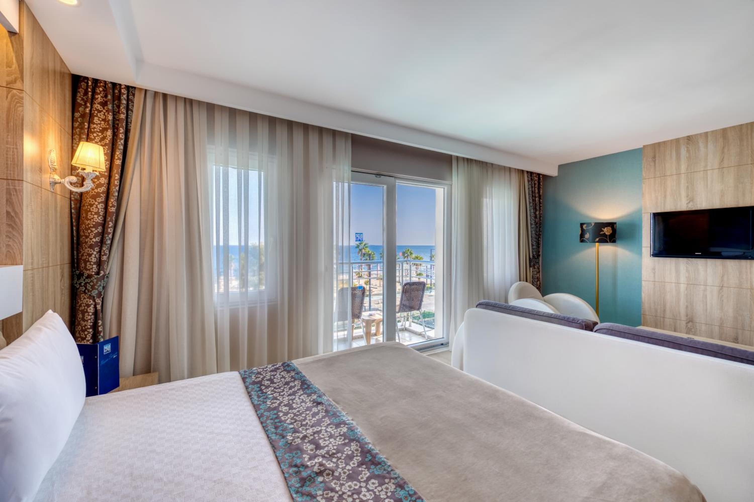 Junior Suite with Sea View