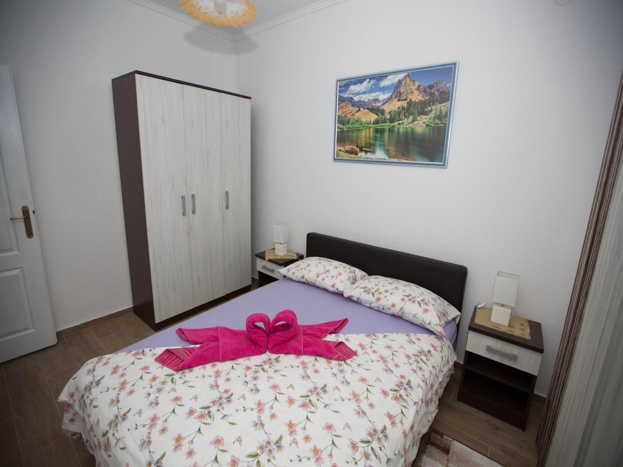 Apartment - Photo 33