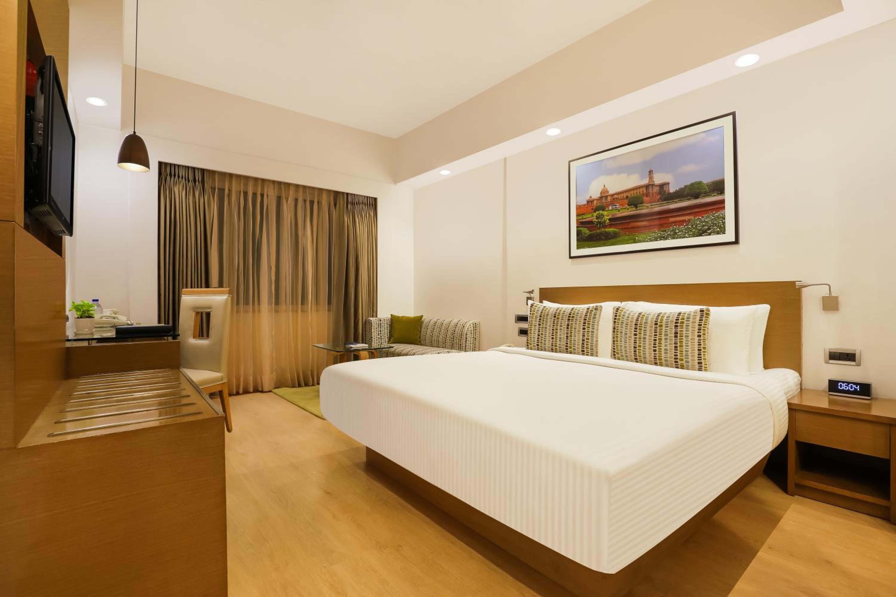 Superior Queen Room (25% off on Two-way Airport Transfer) - Photo 3