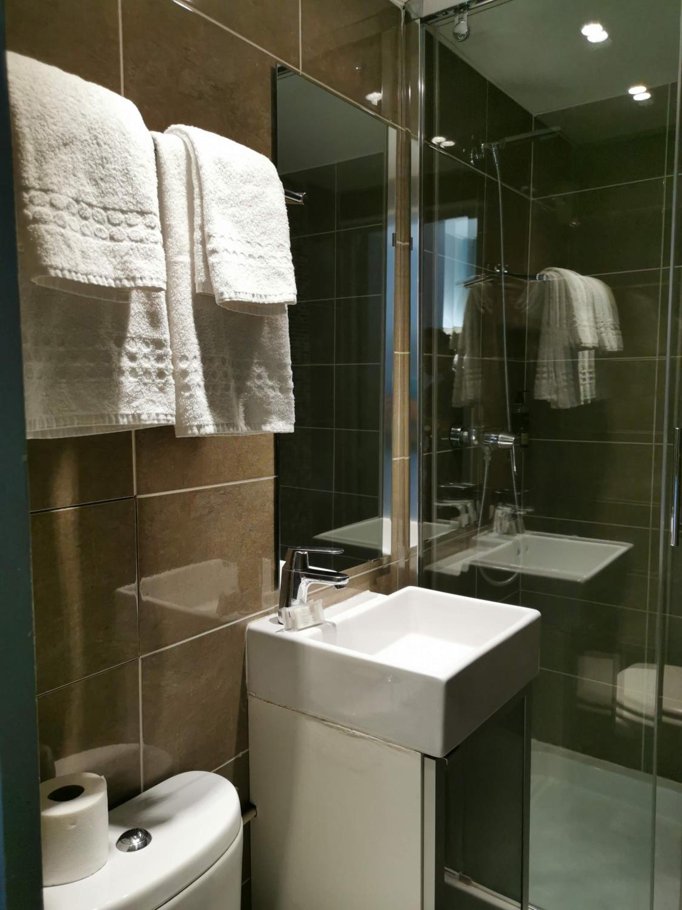 Single Room photo 3