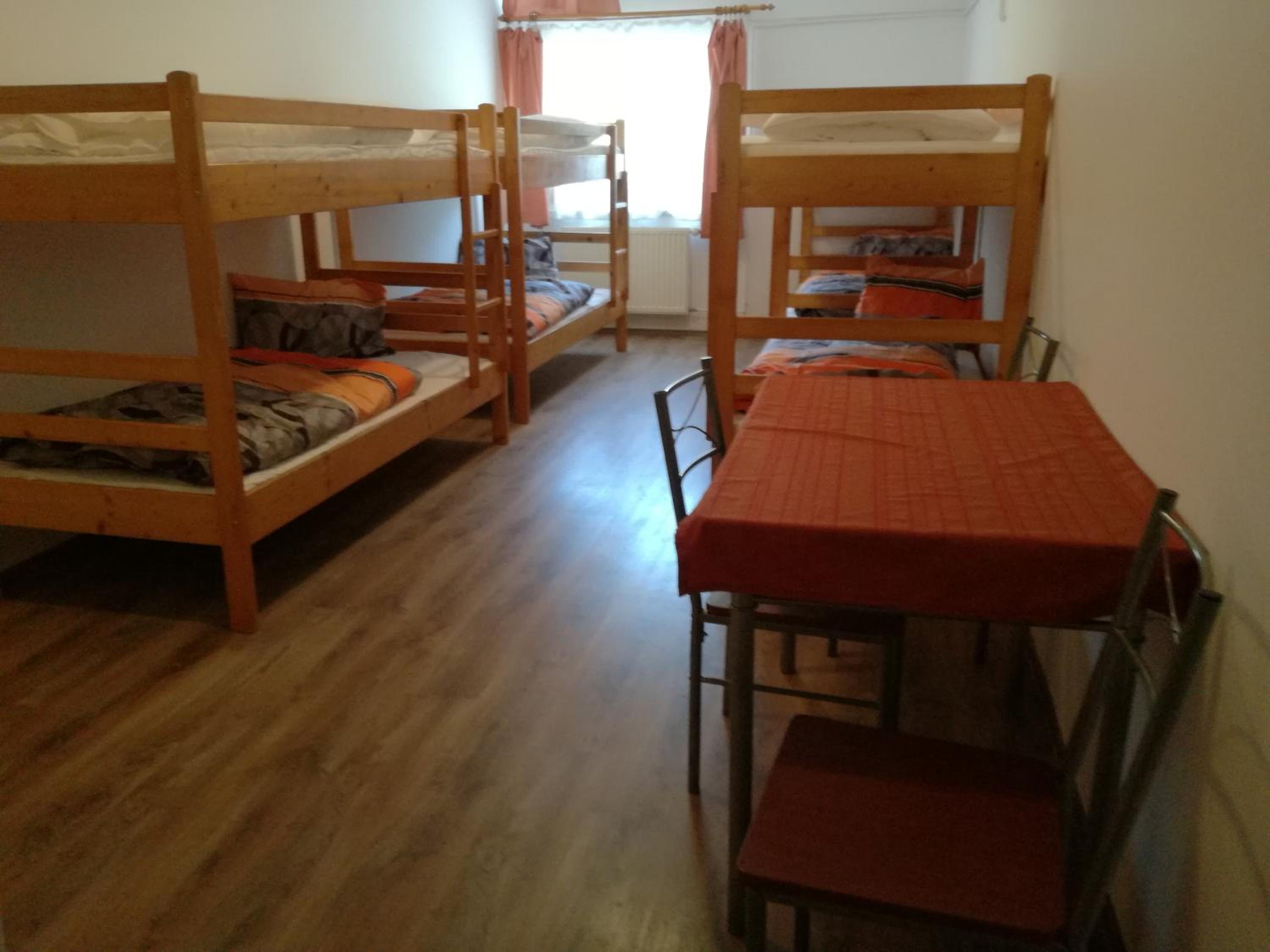 Mixed Dormitory Room photo 1