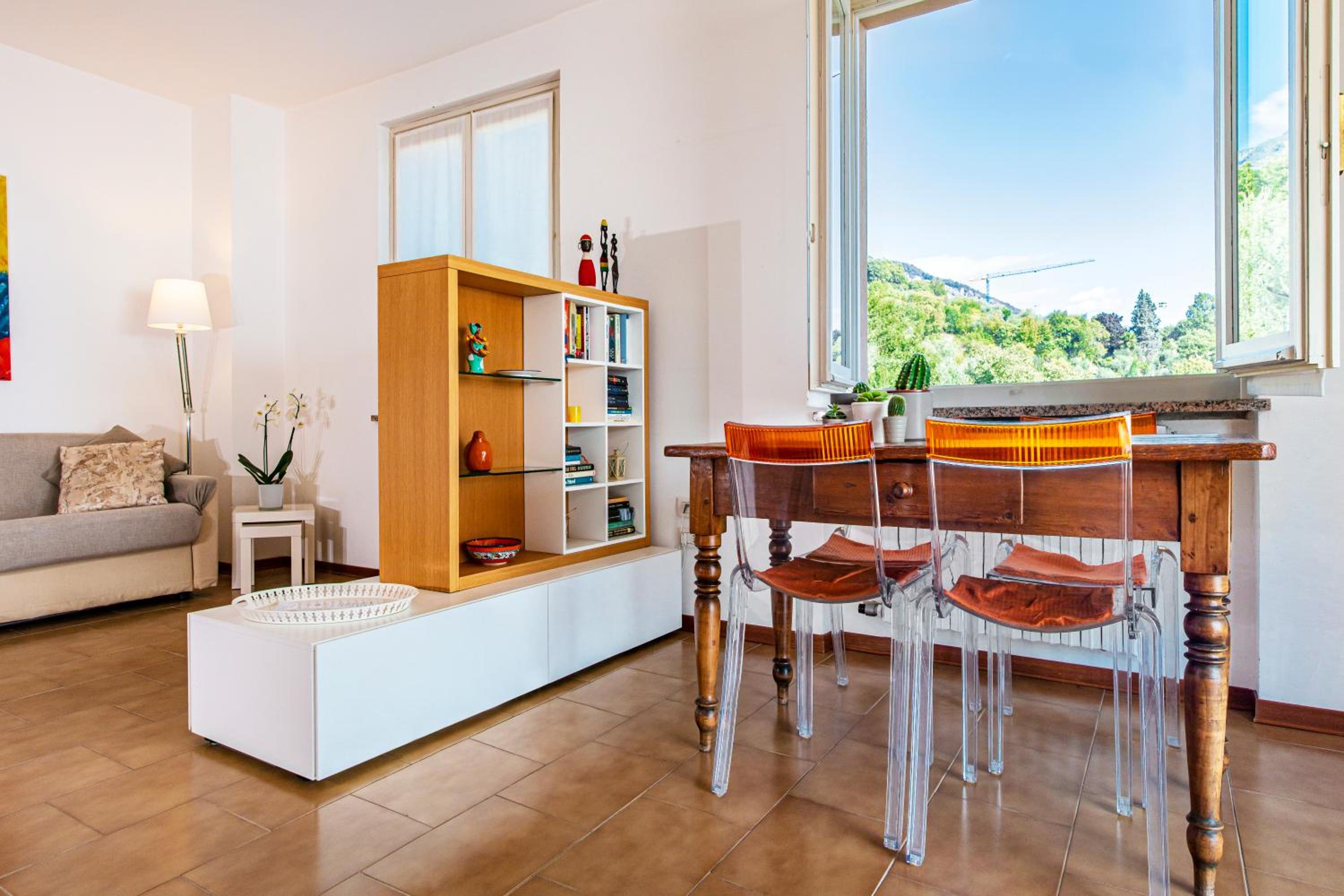 Apartment with Lake View photo 2