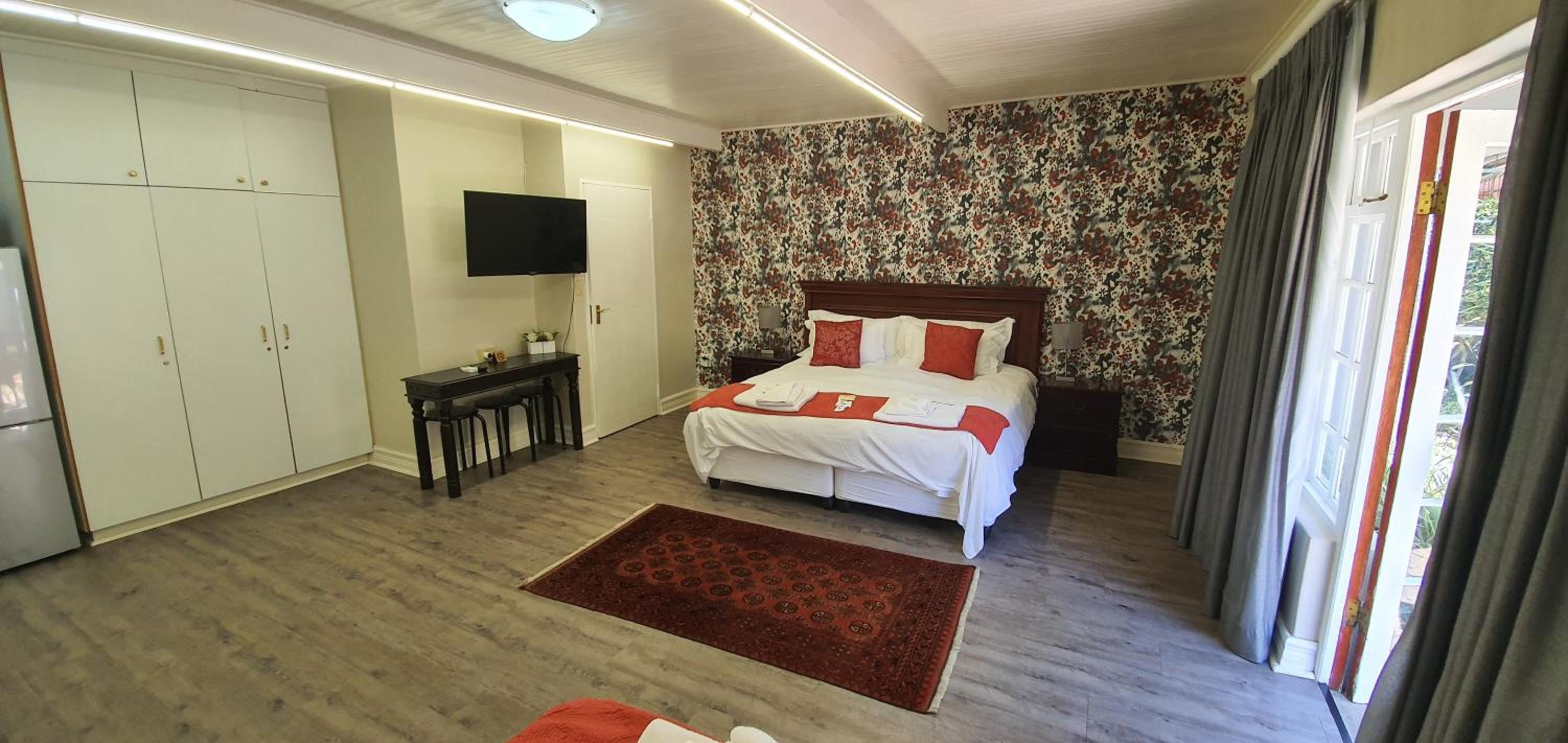 Triple Room with Bathroom - Photo 1