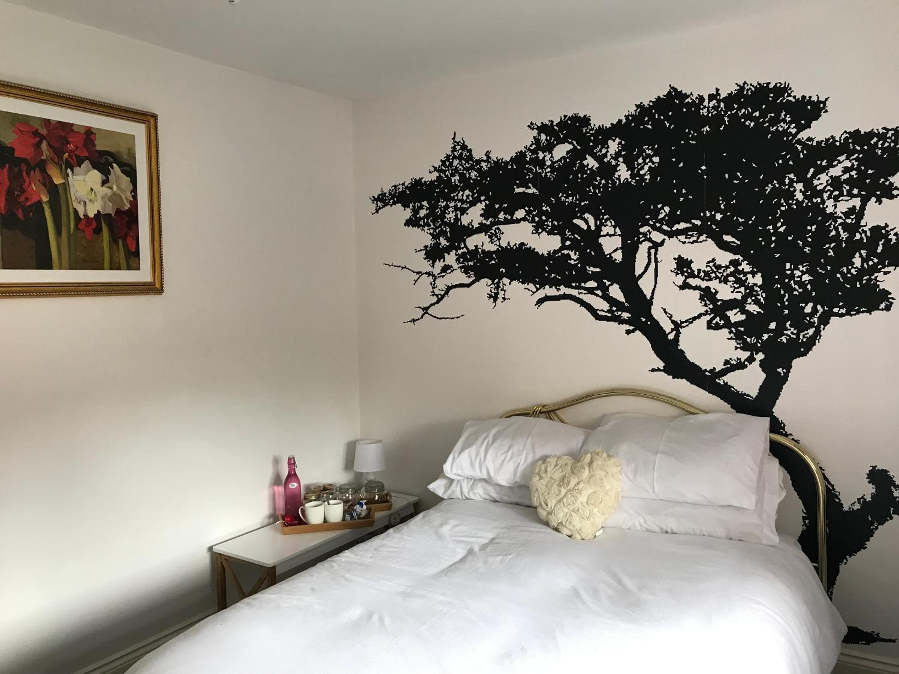 Double Room with Private Bathroom - Photo 1