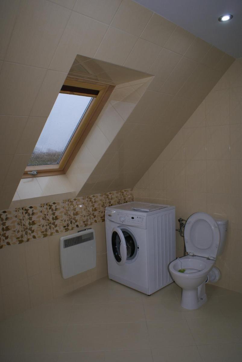Four-Bedroom House photo 3