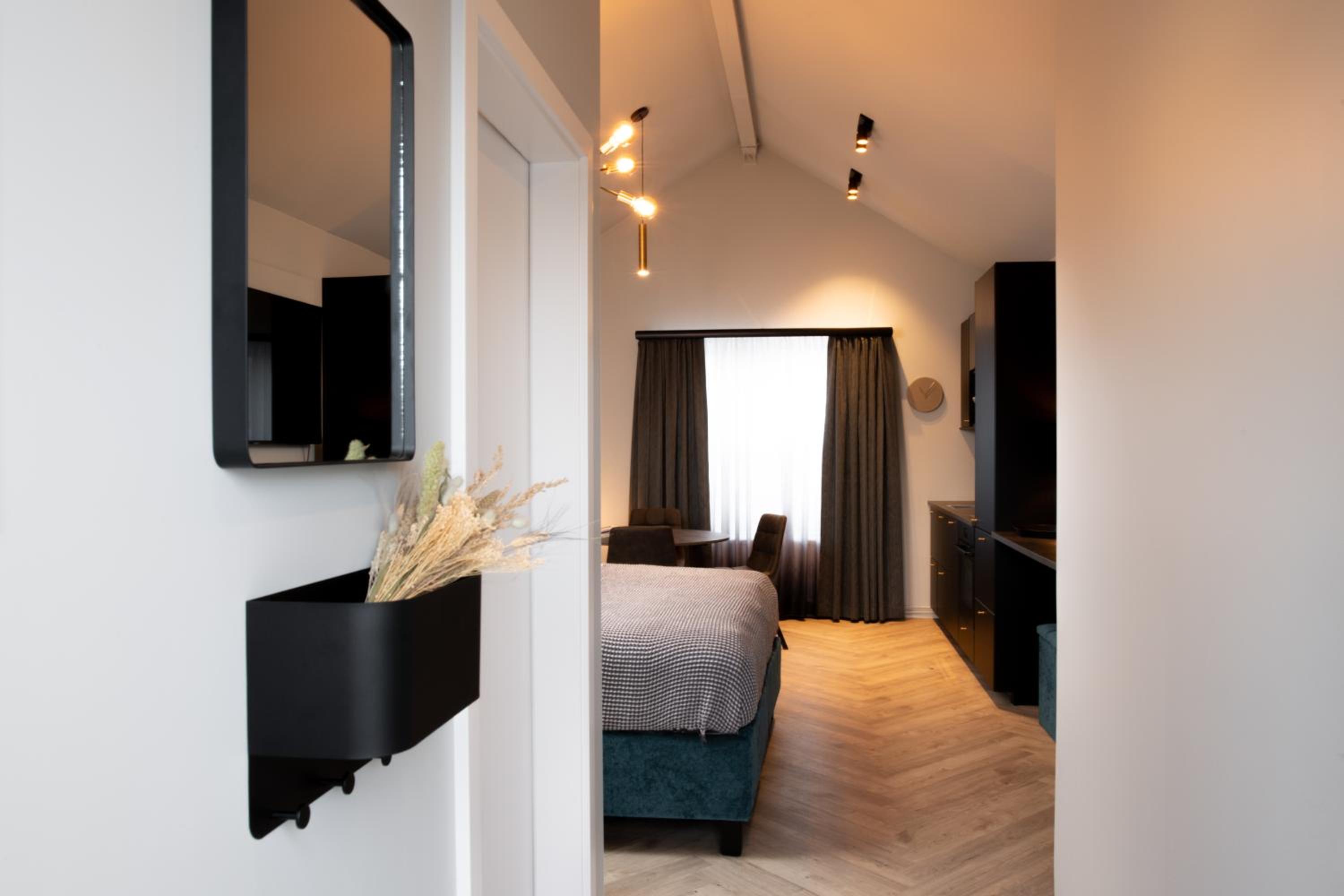 Studio Apartment photo 3