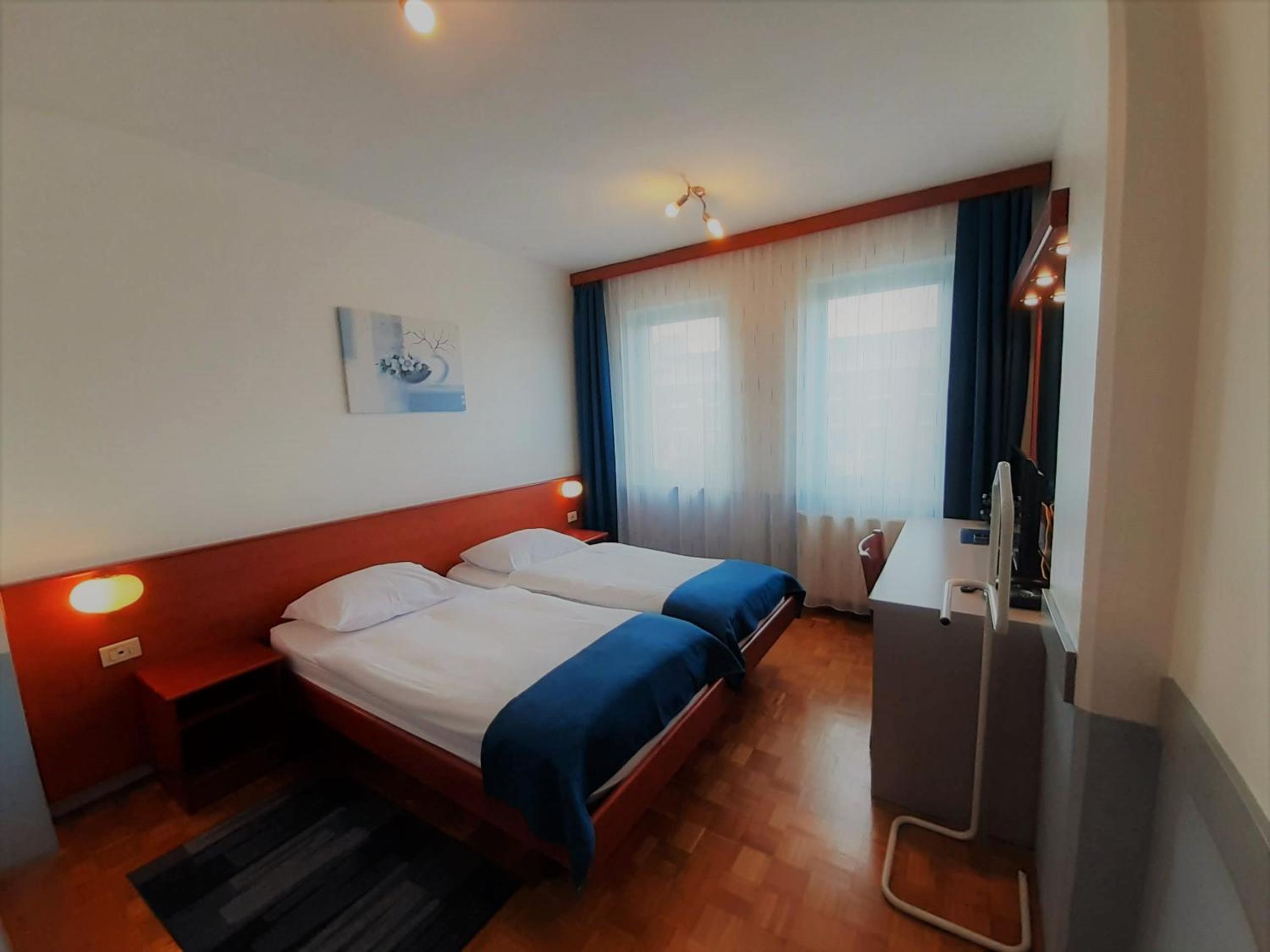 Twin Room photo 1